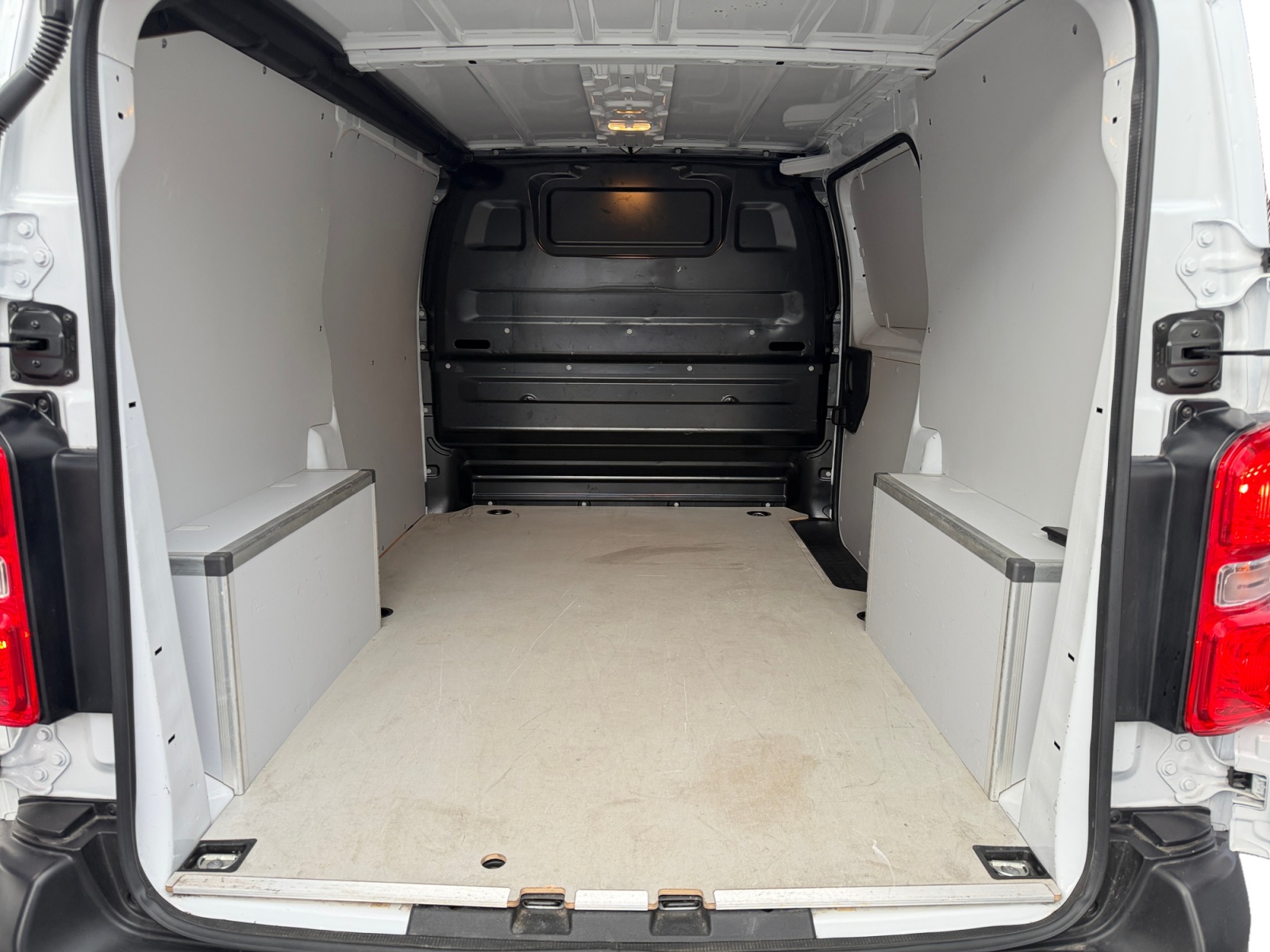 FIAT Scudo 2.0 BlueHDi L2 EAT8-image-17