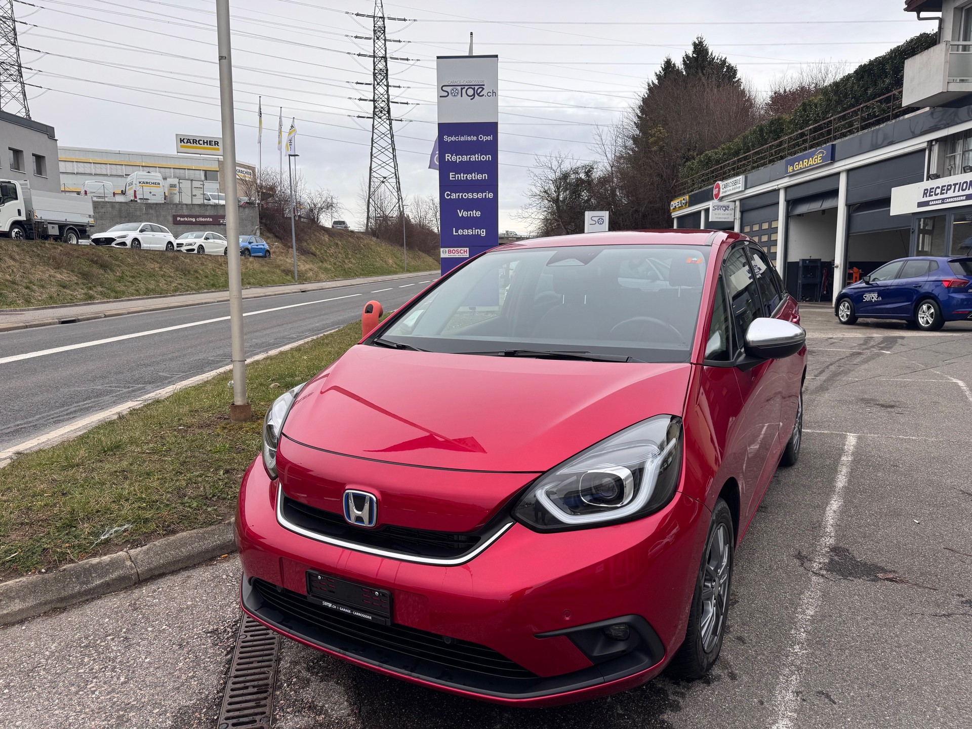 HONDA Jazz 1.5i-MMD Executive E-CVT-image-1