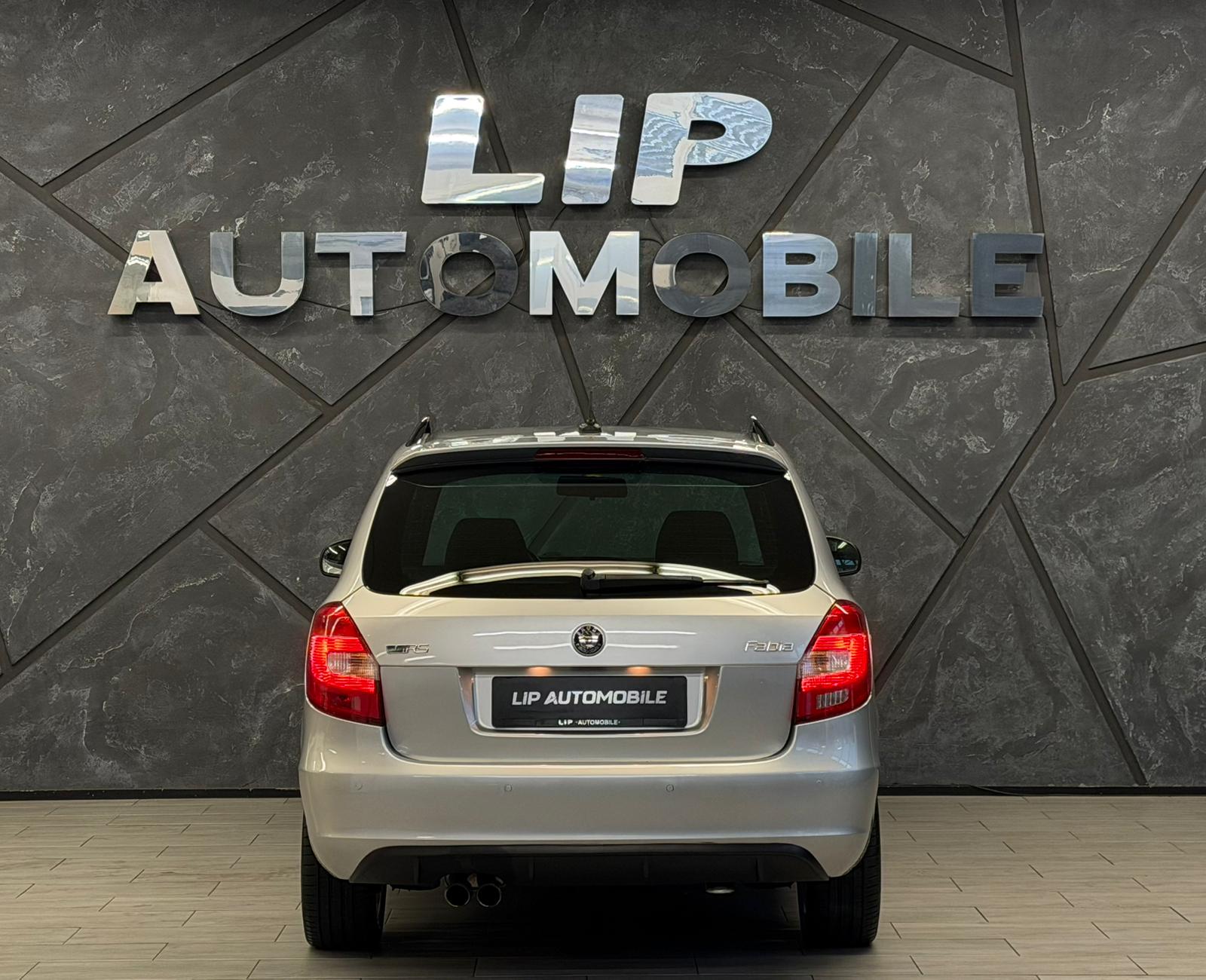 SKODA Fabia 1.4 TSI RS DSG-image-6