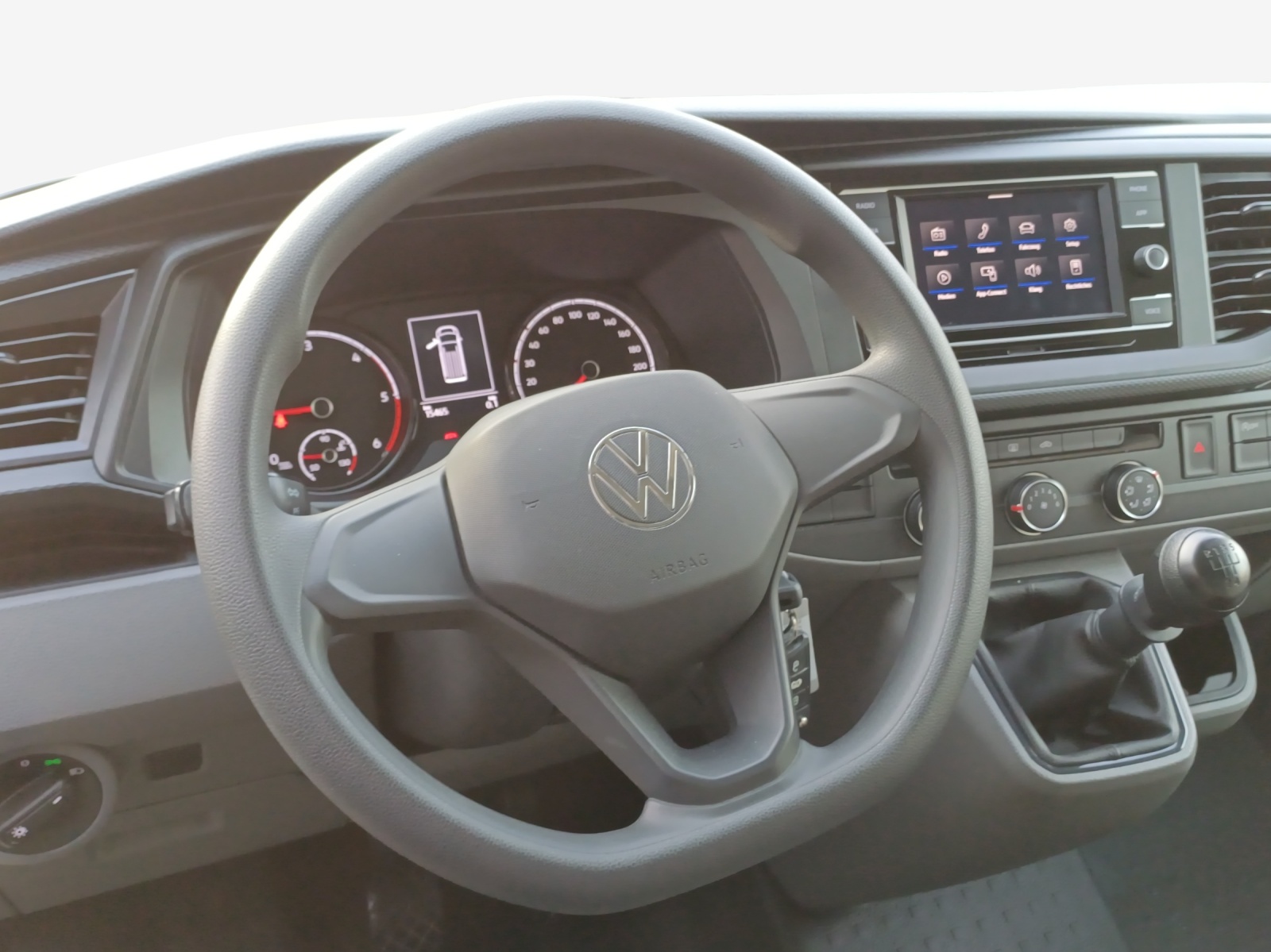 VW T6.1 2.0 TDI Entry-image-9