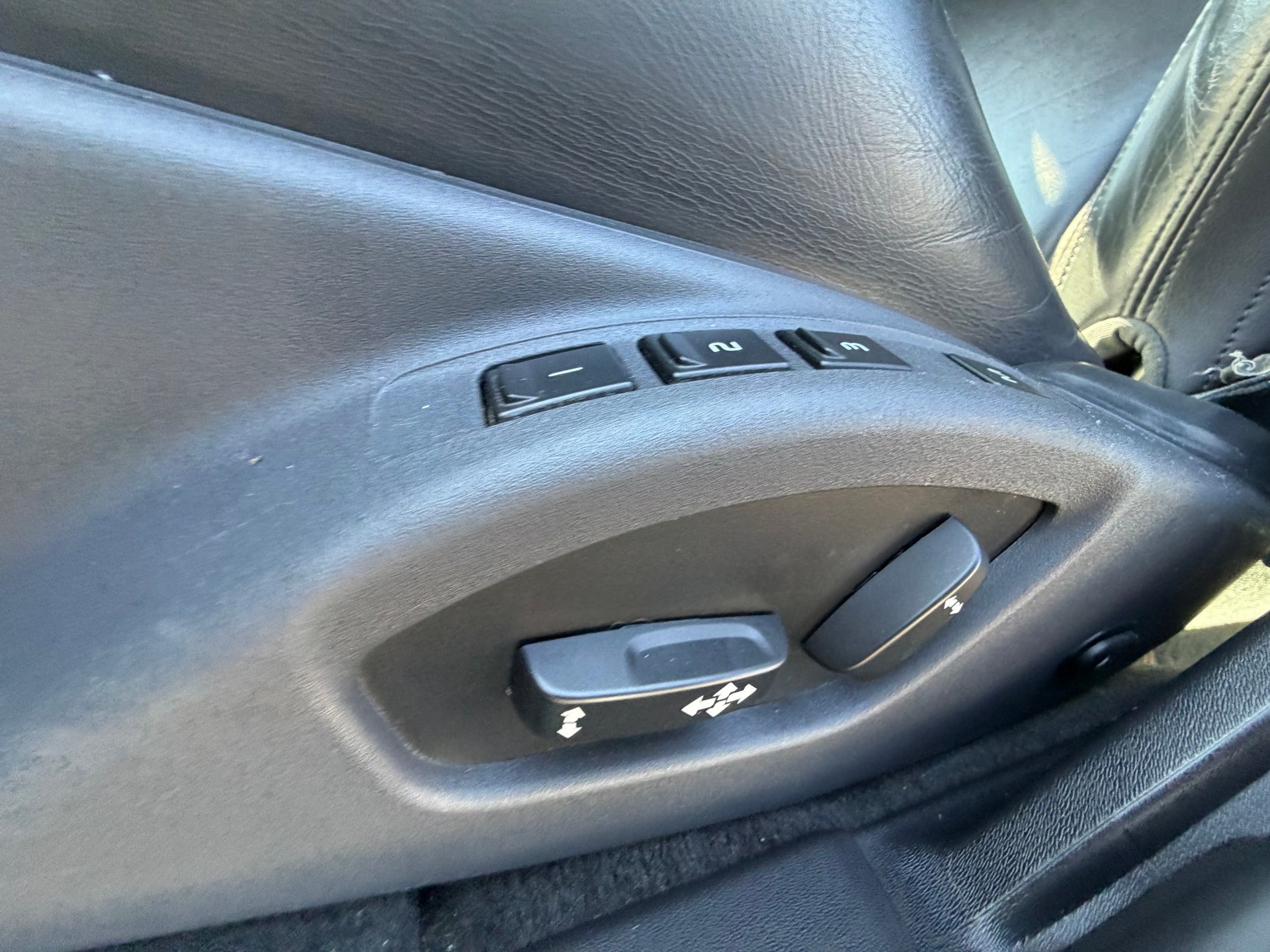 VOLVO V60 D4 OceanRace Geartronic-image-9