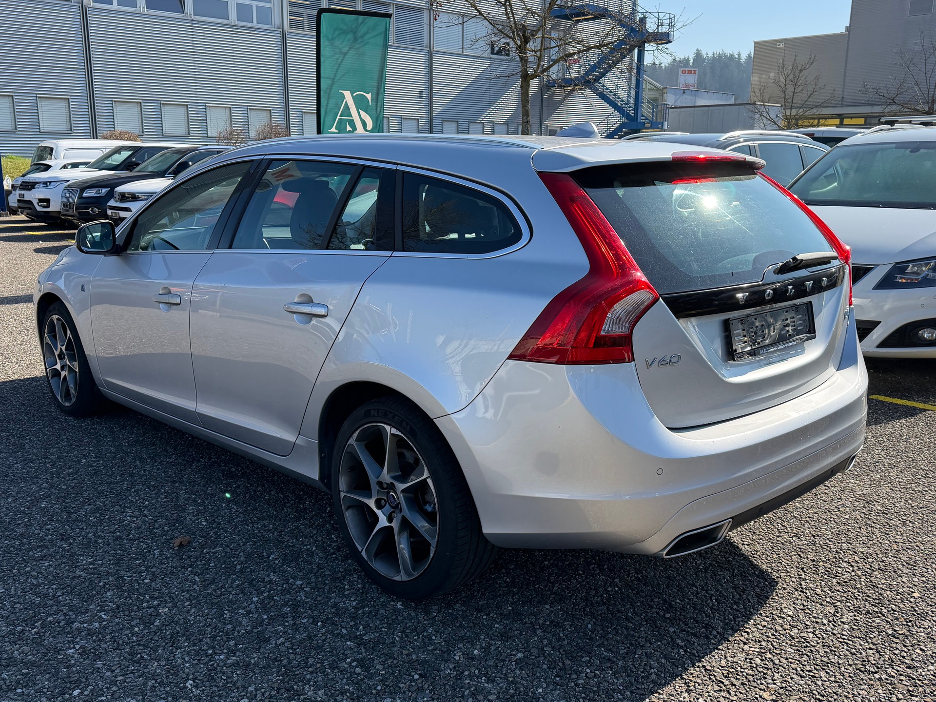 VOLVO V60 D4 OceanRace Geartronic-image-6