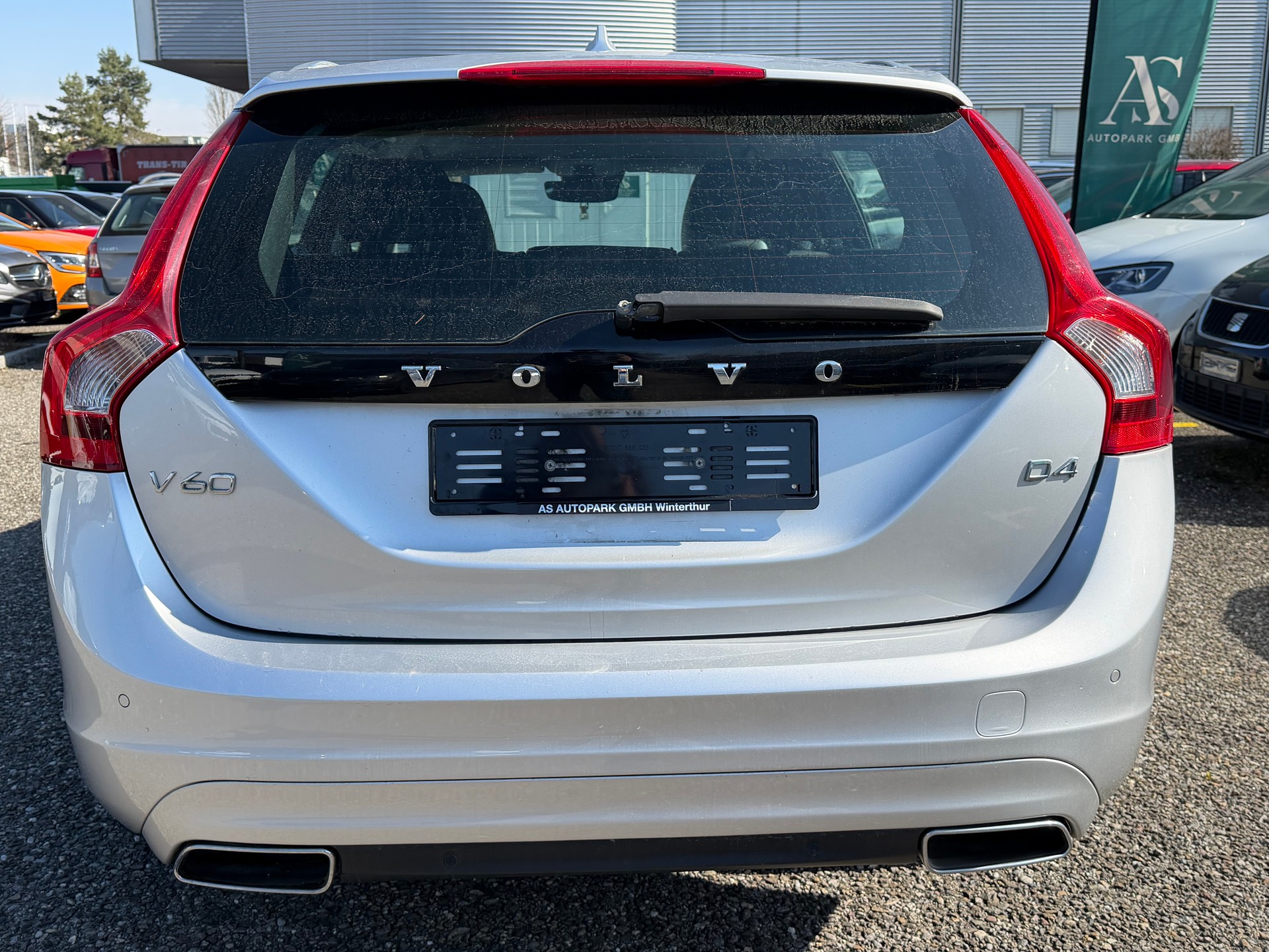 VOLVO V60 D4 OceanRace Geartronic-image-5