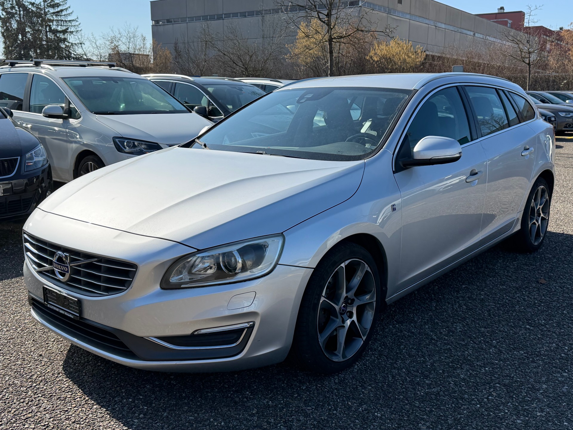 VOLVO V60 D4 OceanRace Geartronic-image-0