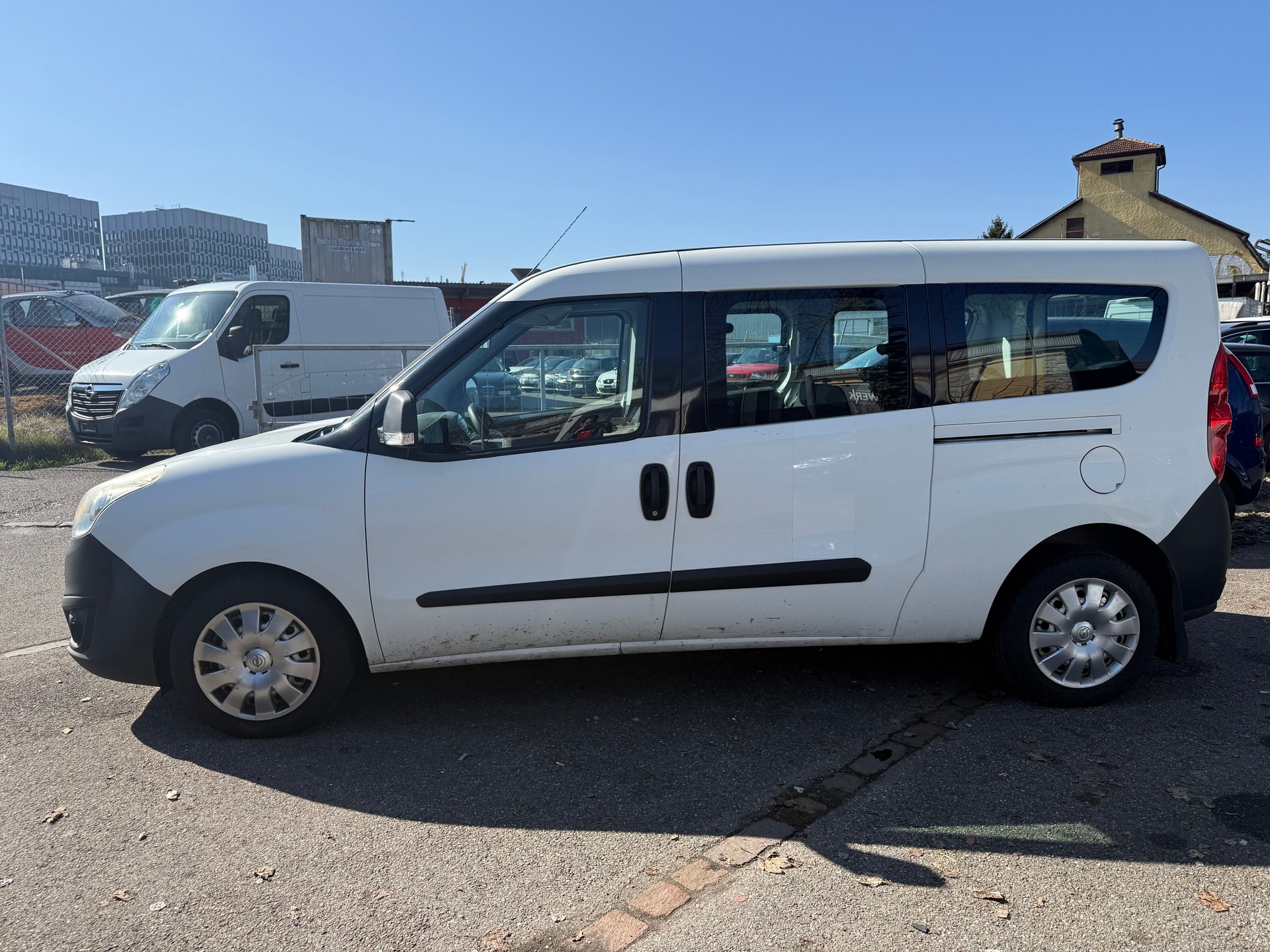 OPEL Combo 1.6 CDTI ecoFLEX Easytronic 2.4 L1H1-image-4