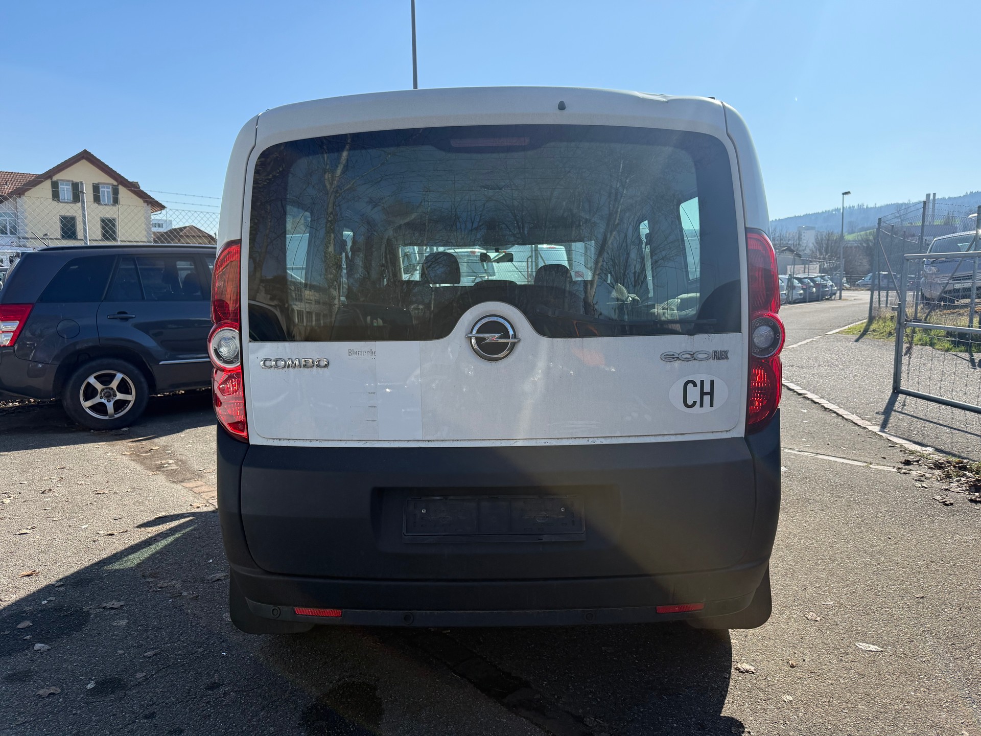 OPEL Combo 1.6 CDTI ecoFLEX Easytronic 2.4 L1H1-image-6