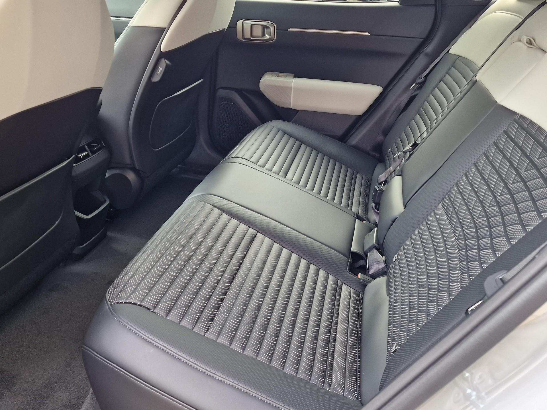 KIA EV4 81 kWh GT-Line-image-11
