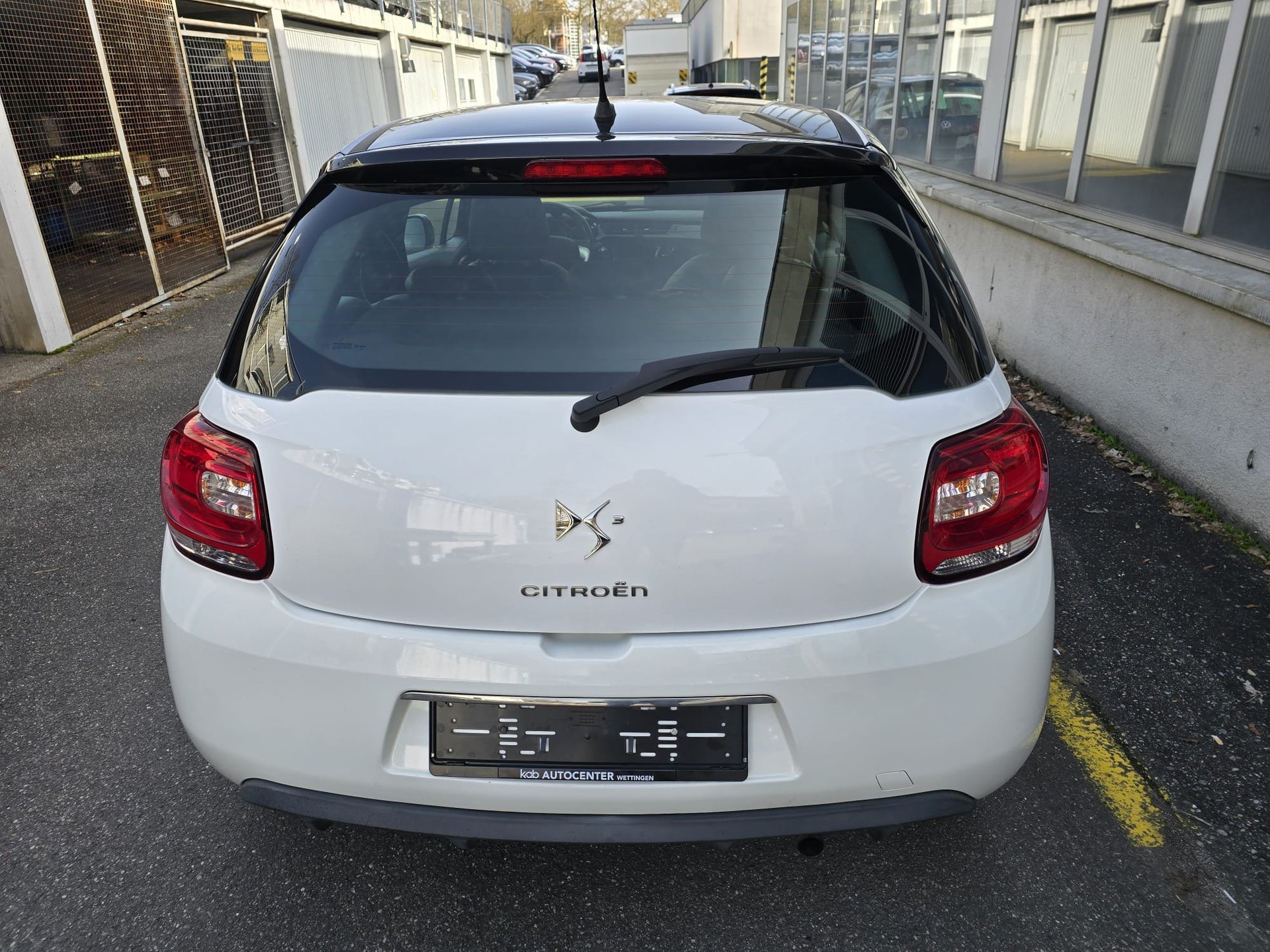 DS AUTOMOBILES DS3 1.2 VTi Chic-image-3