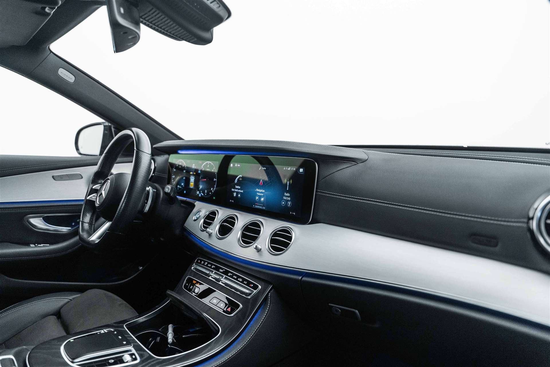 MERCEDES-BENZ MERCEDES-BENZ E 200 d FACELIFT! AMG Line 9G-Tronic-image-11