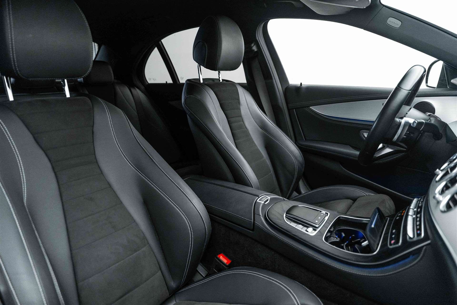 MERCEDES-BENZ MERCEDES-BENZ E 200 d FACELIFT! AMG Line 9G-Tronic-image-12