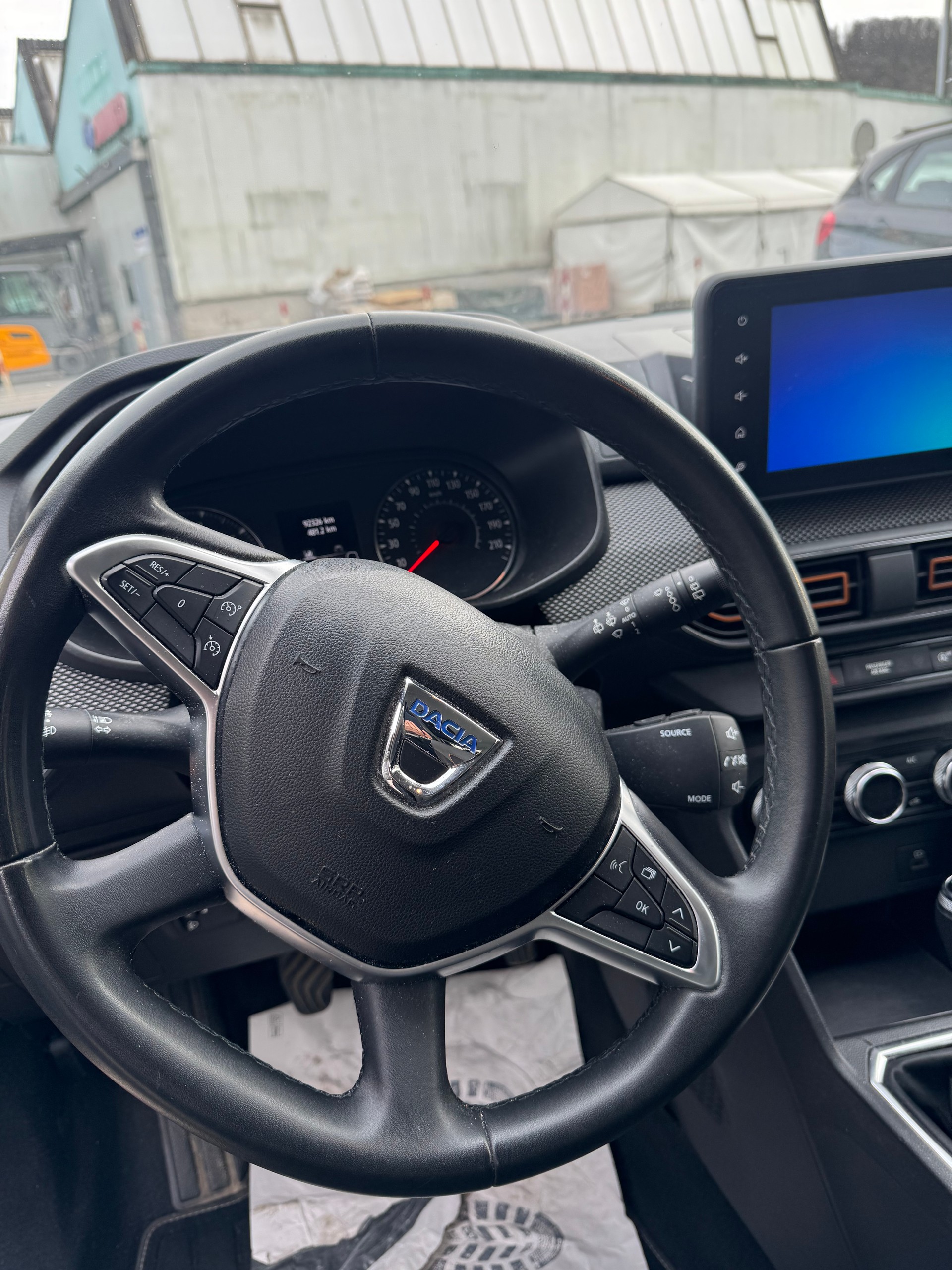 DACIA Sandero Stepway TCe 90 Essential-image-11