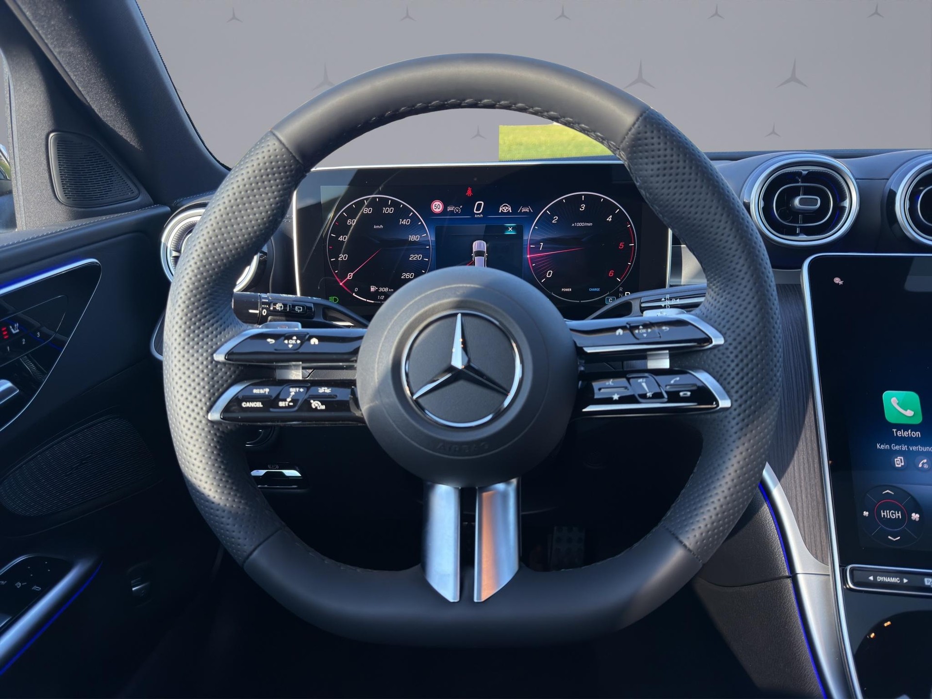 MERCEDES-BENZ C 220 d Swiss Star AMG Line 4matic Kombi-image-11