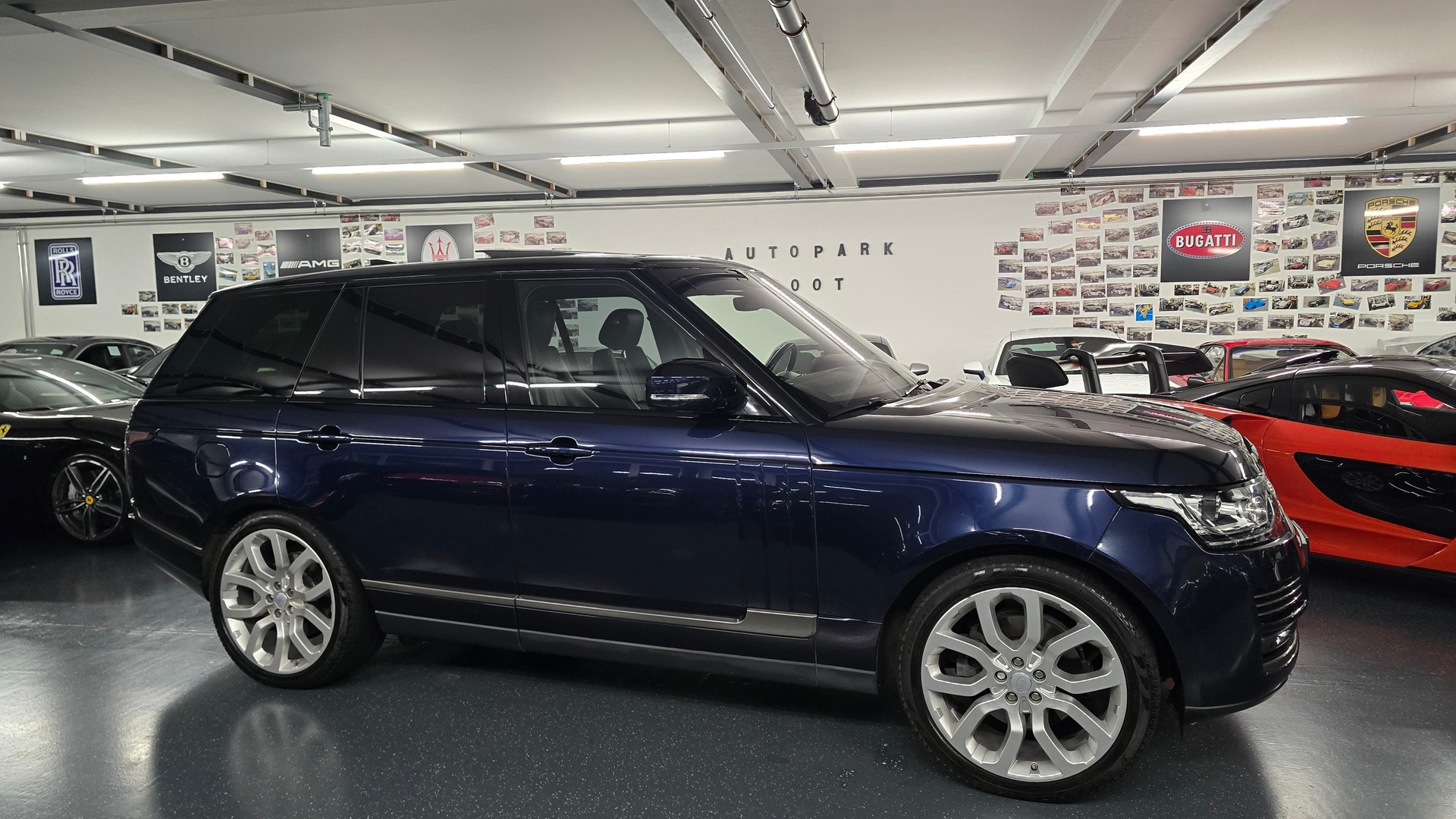 LAND ROVER Range Rover 3.0 TDV6 HSE Automatic-image-3