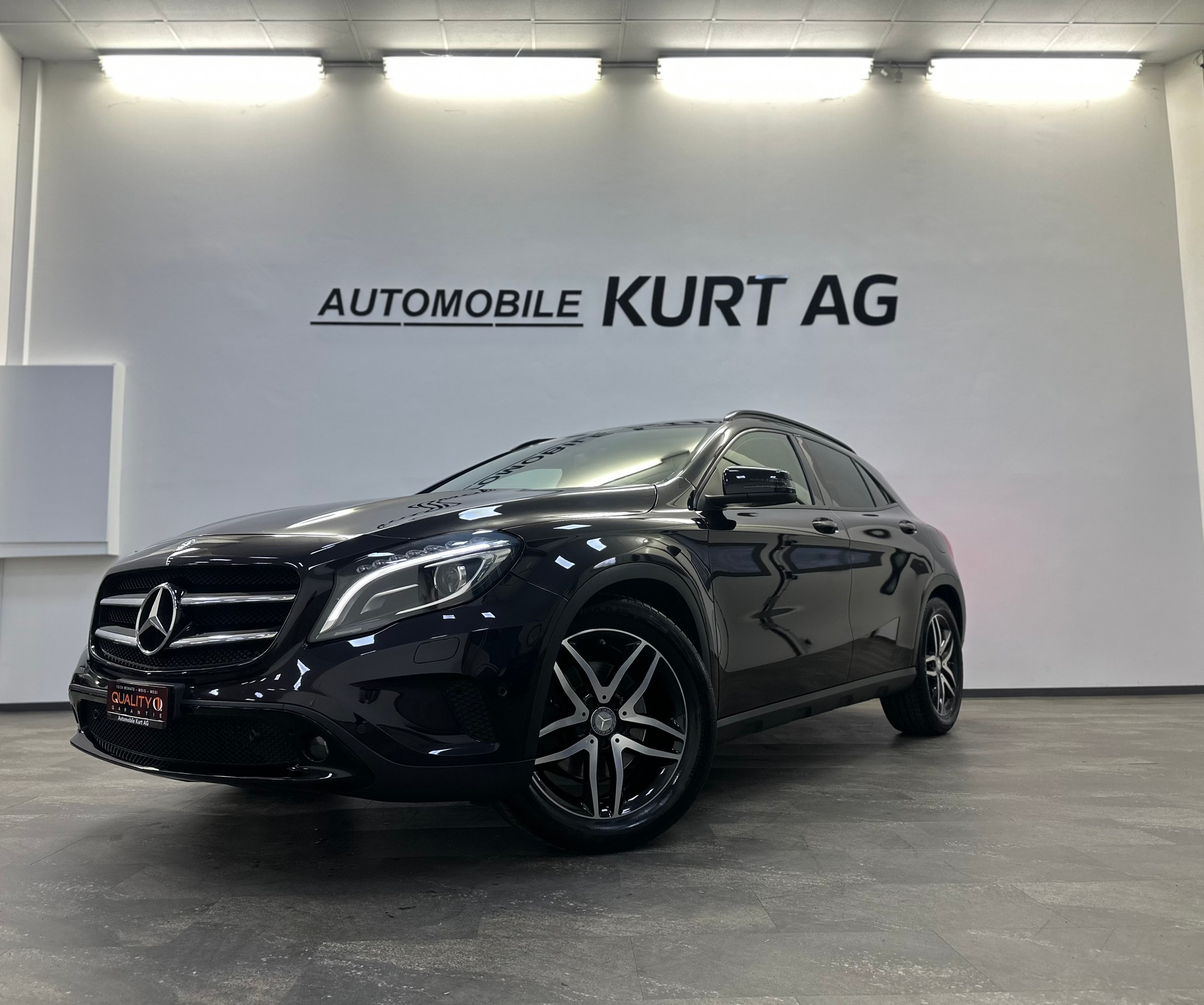 MERCEDES-BENZ GLA 250 4Matic 7G-DCT-image-1