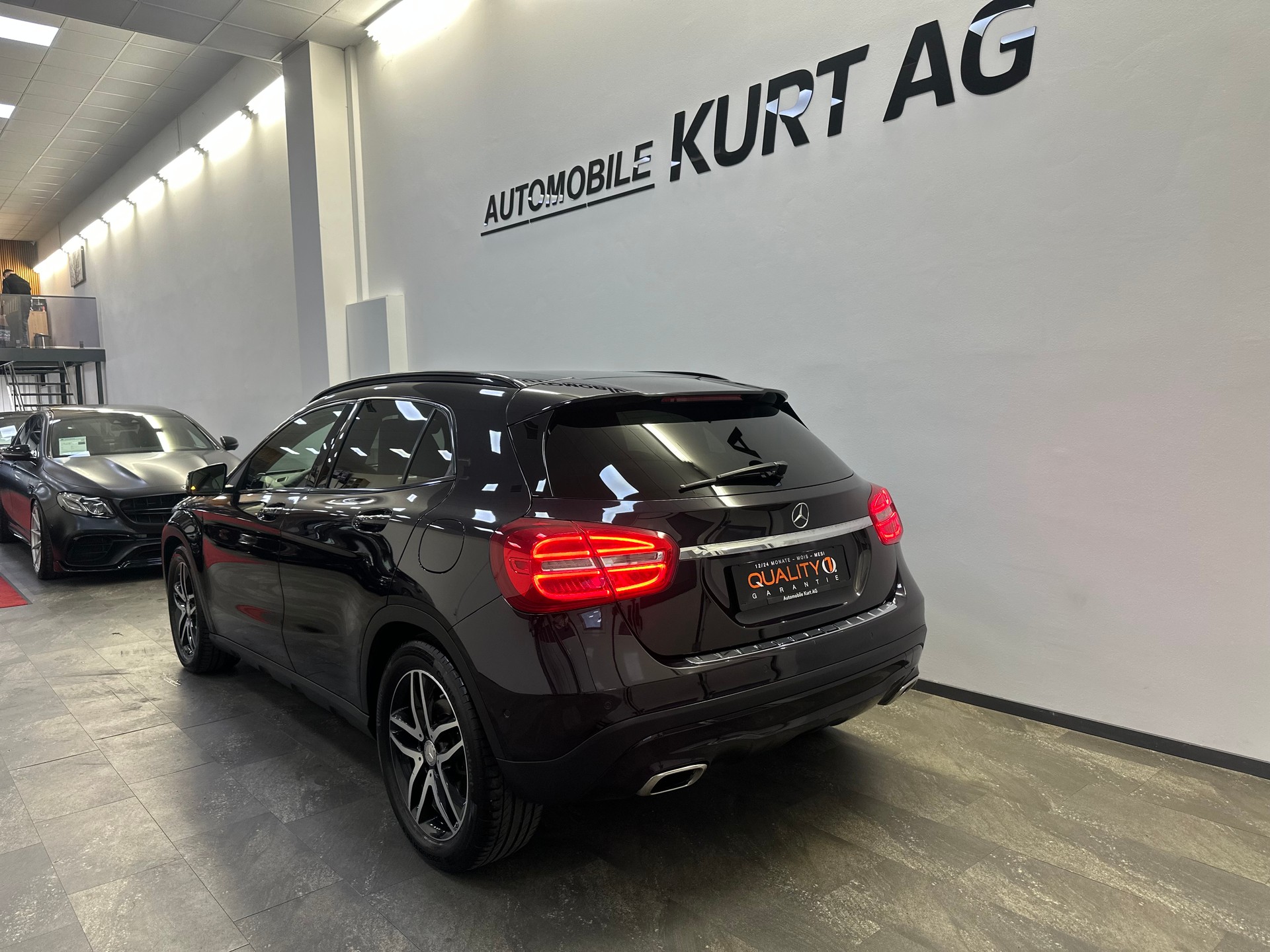 MERCEDES-BENZ GLA 250 4Matic 7G-DCT-image-3