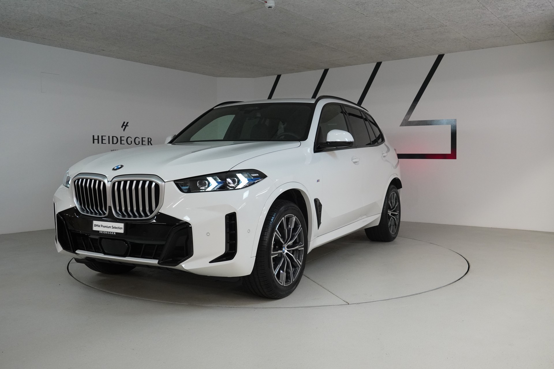 BMW X5 xDrive 48V 30d M Sport Steptronic-image-0