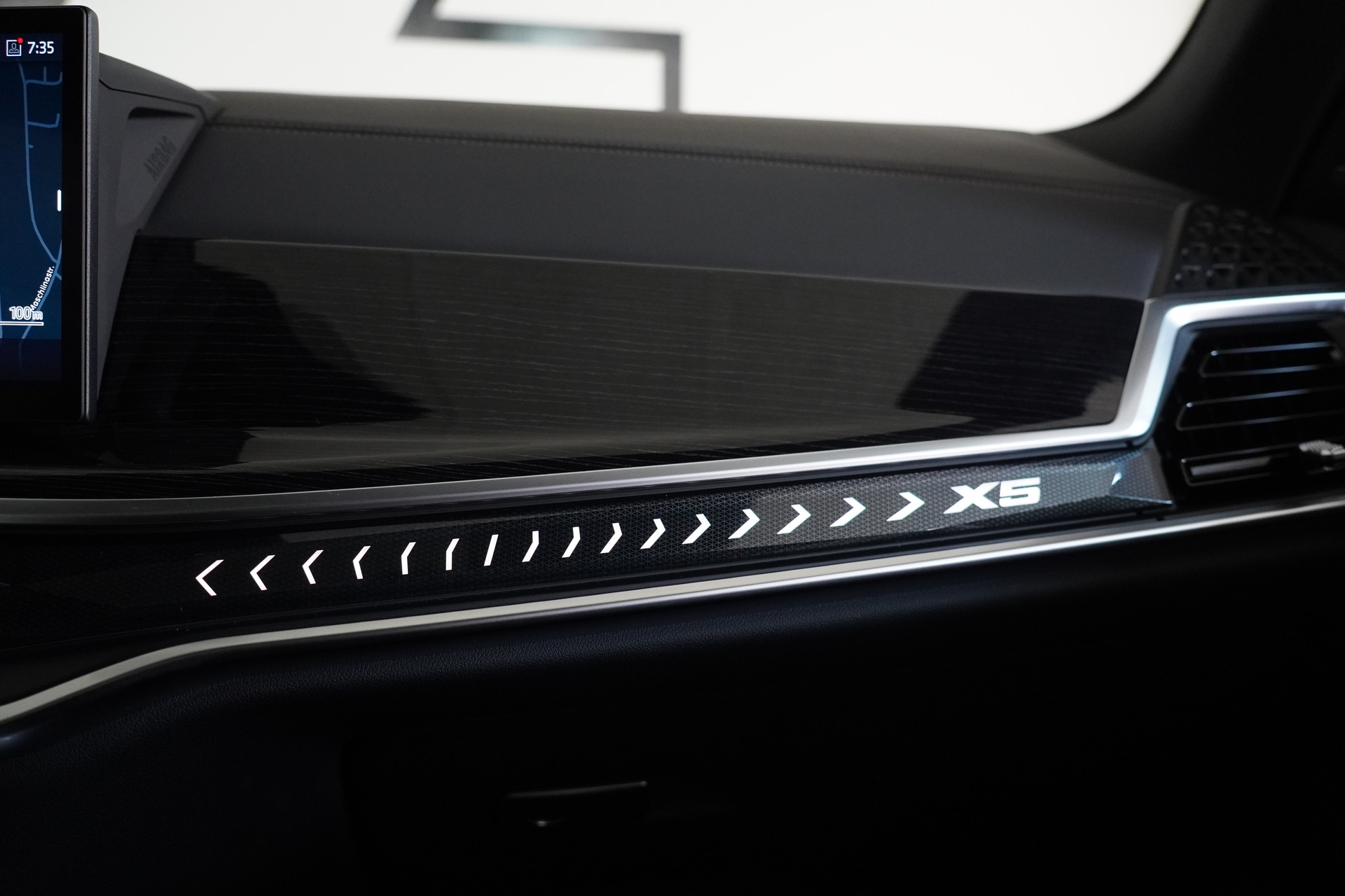 BMW X5 xDrive 48V 30d M Sport Steptronic-image-22
