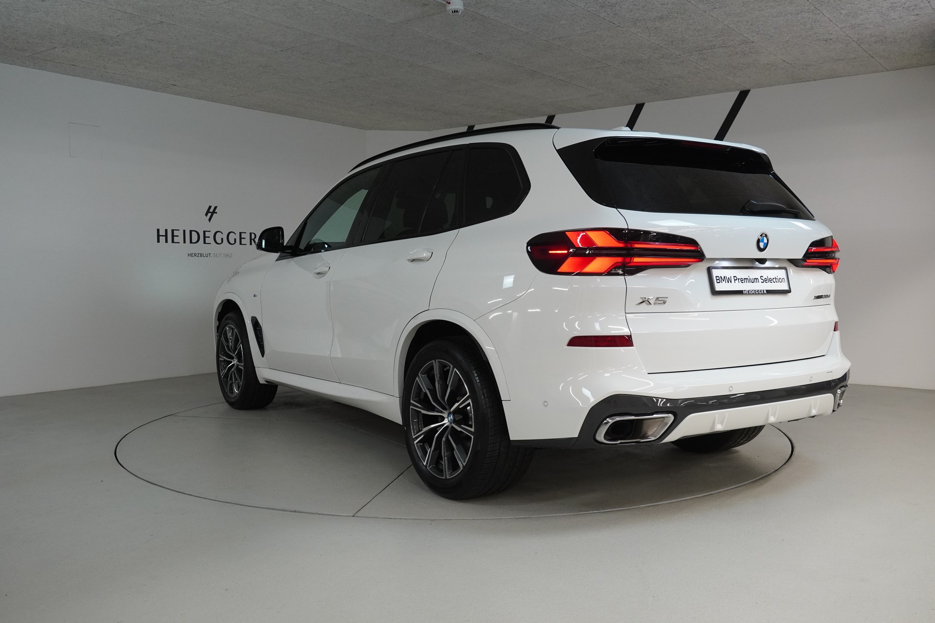BMW X5 xDrive 48V 30d M Sport Steptronic-image-4