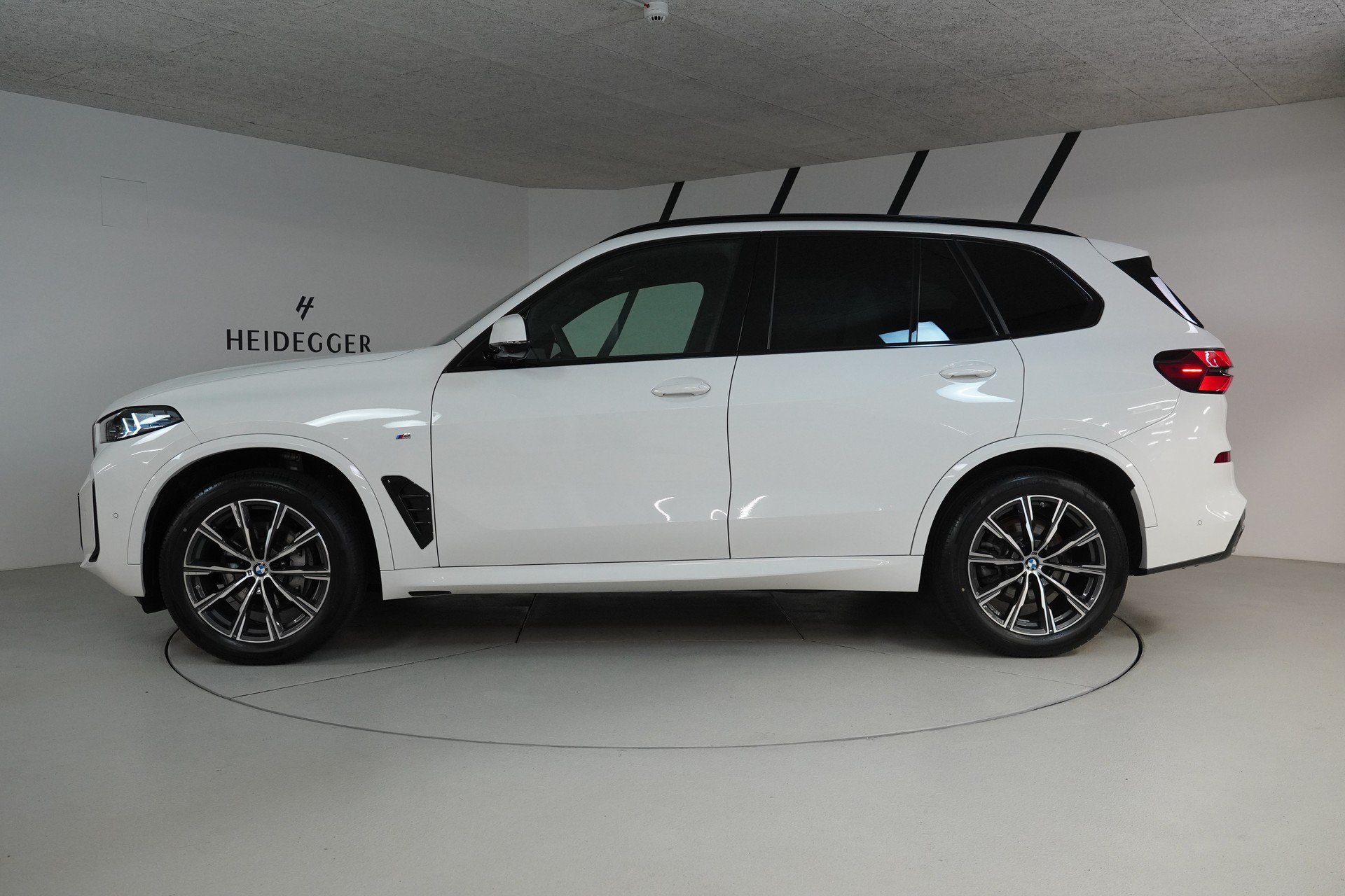 BMW X5 xDrive 48V 30d M Sport Steptronic-image-3