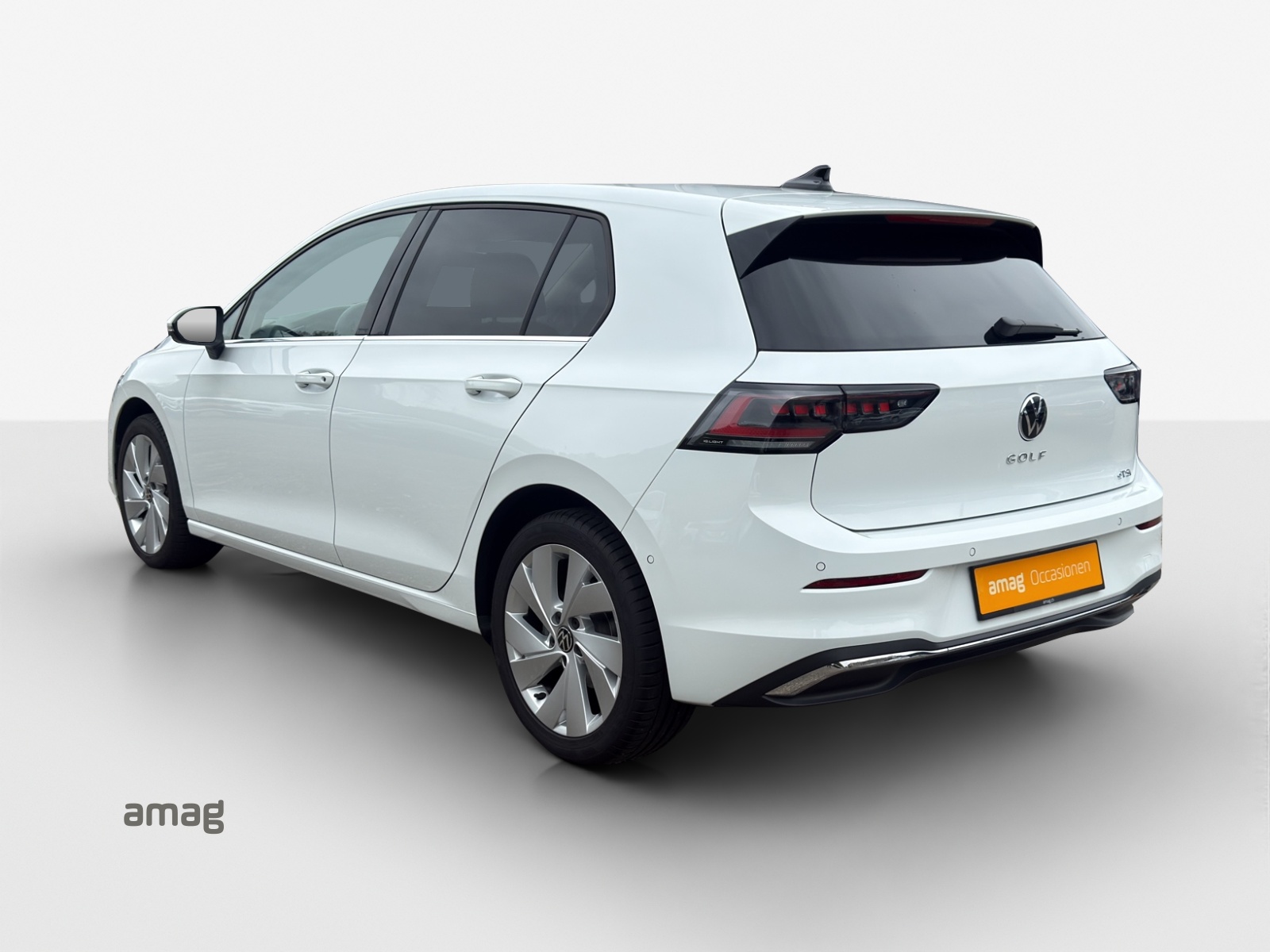 VW Golf 1.5 e TSI mHEV Style DSG-image-2