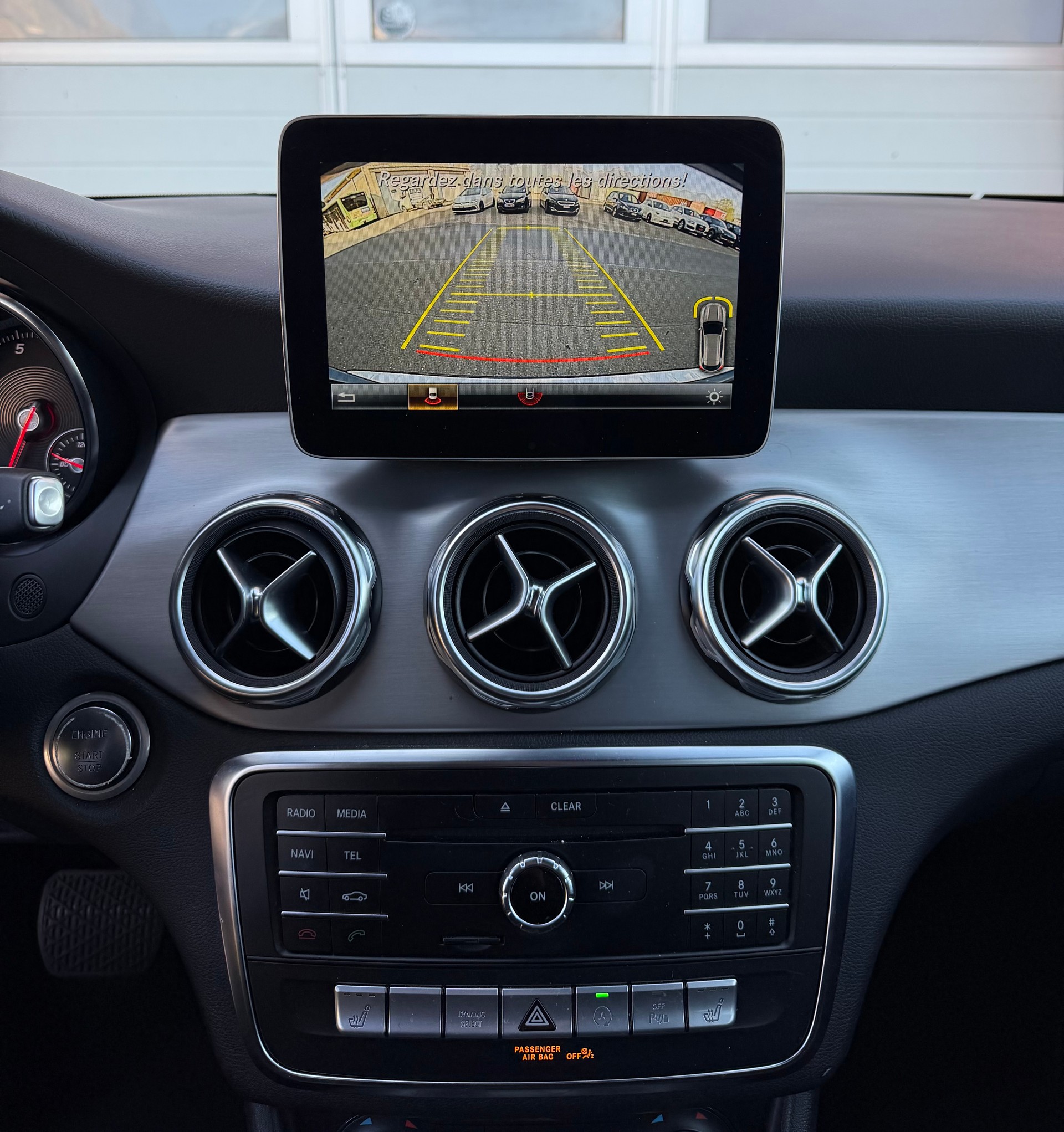MERCEDES-BENZ GLA 200 Night Star 7G-DCT-image-9