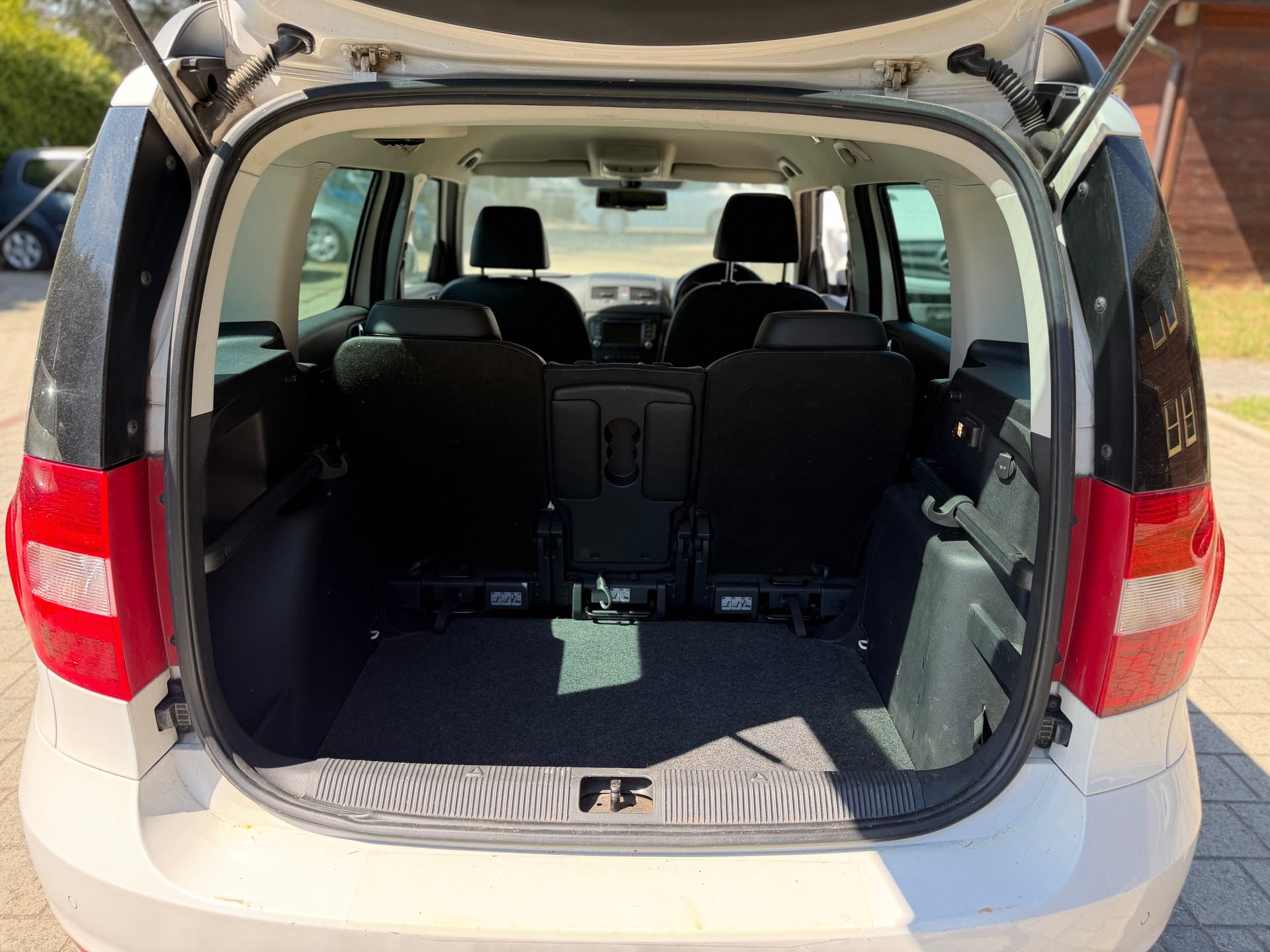 SKODA Yeti 1.2 TSI Active DSG-image-5