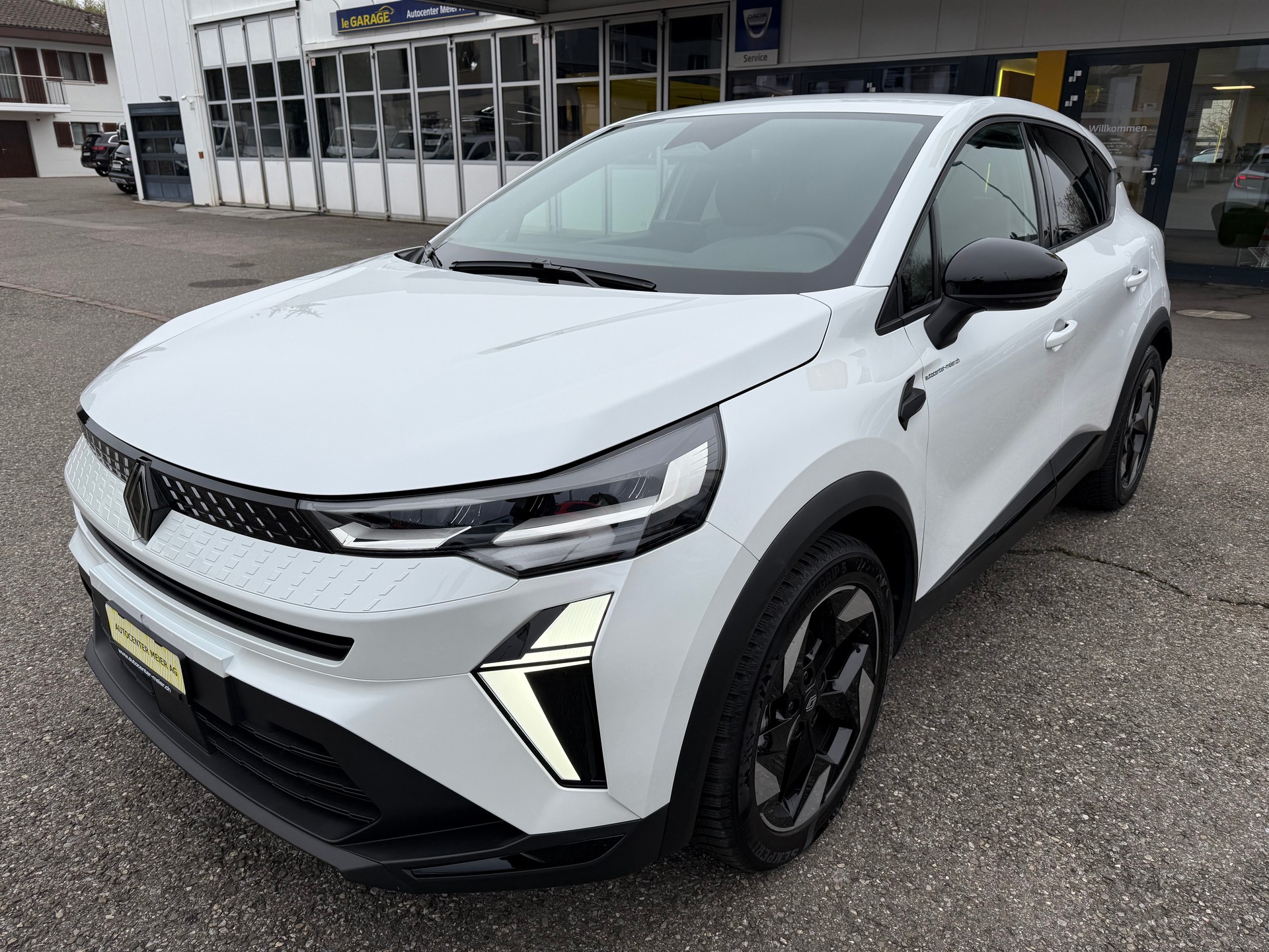 RENAULT Captur 1.3 TCe Techno-image-1