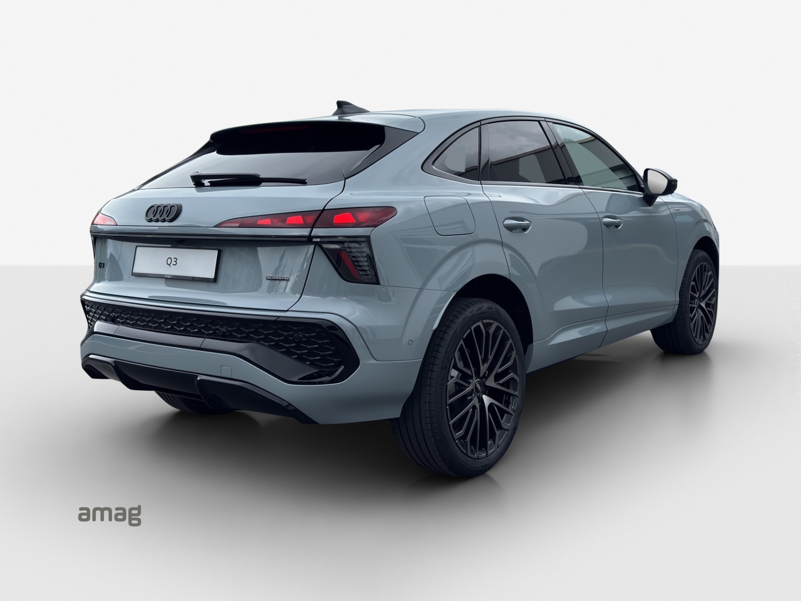 AUDI Q3 Sportback TFSI quattro 150 kW S tronic-image-4