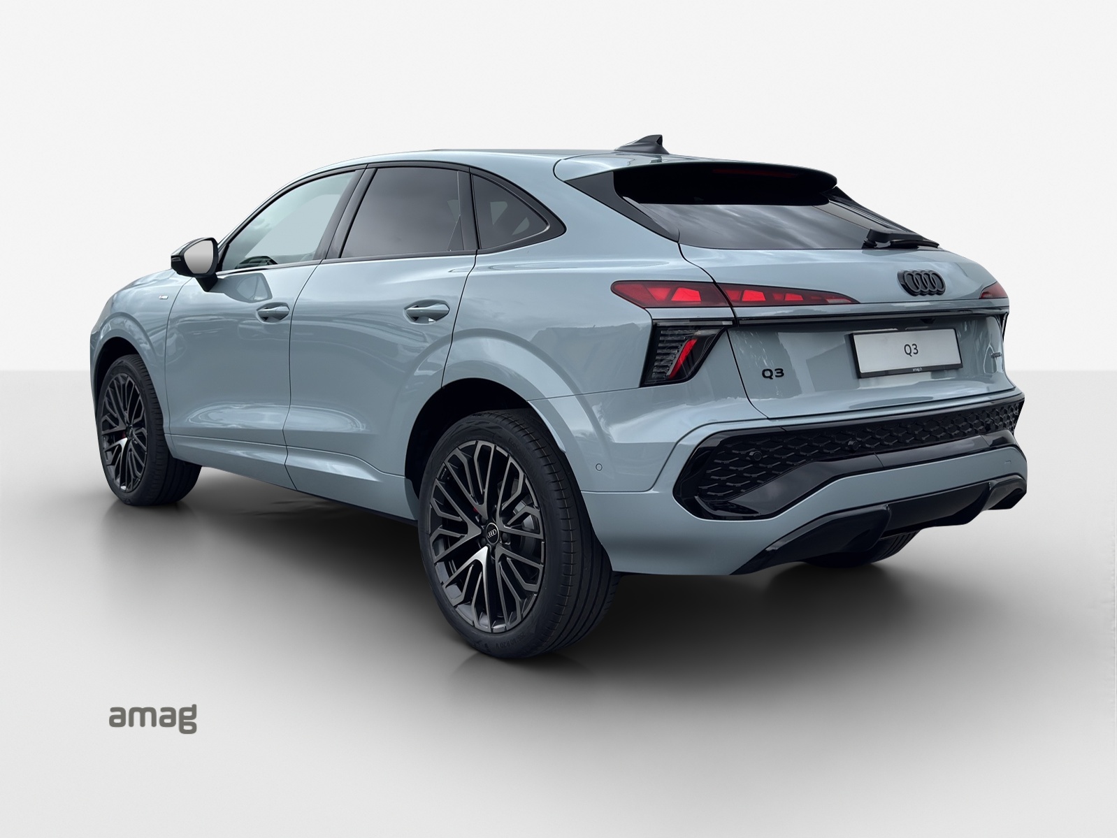 AUDI Q3 Sportback TFSI quattro 150 kW S tronic-image-2