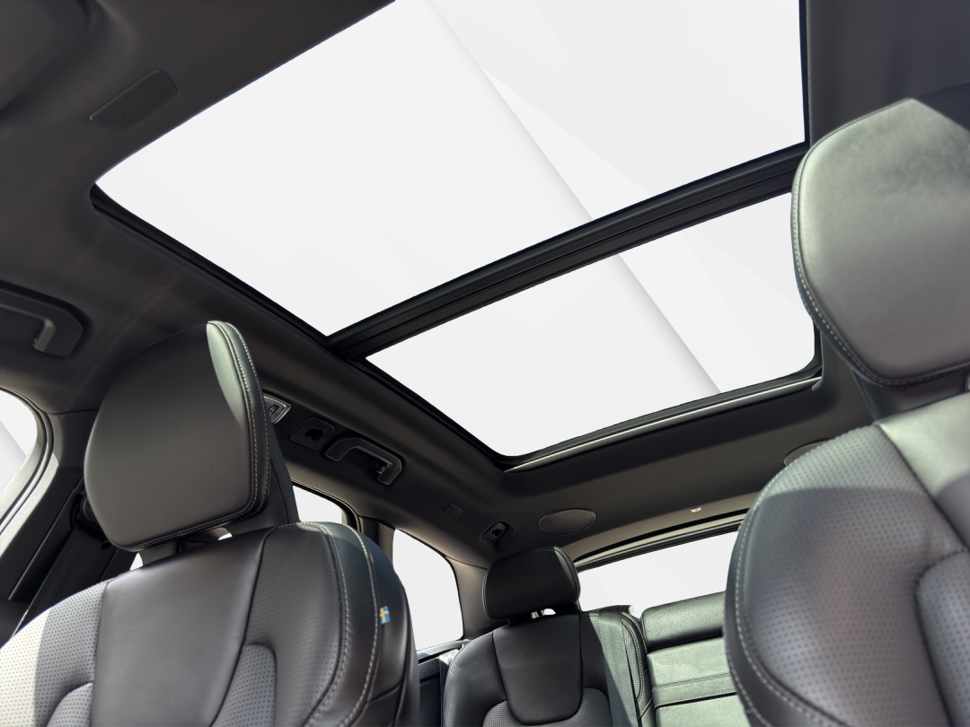 VOLVO XC60 T8 eAWD R-Design Geartronic-image-17