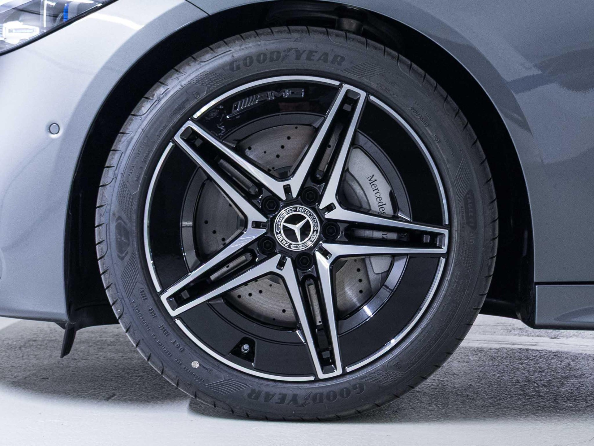 MERCEDES-BENZ C 300 4MATIC T-Modell-image-14