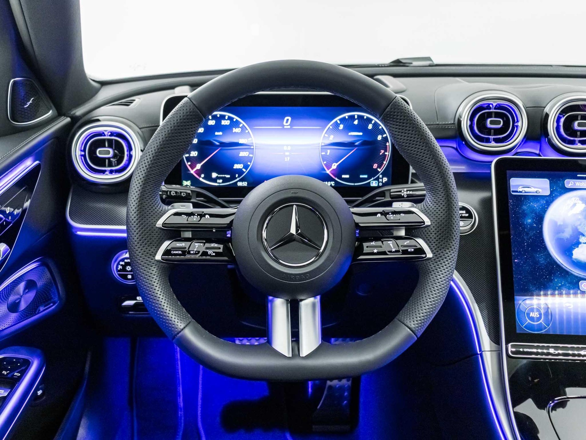 MERCEDES-BENZ C 300 4MATIC T-Modell-image-10