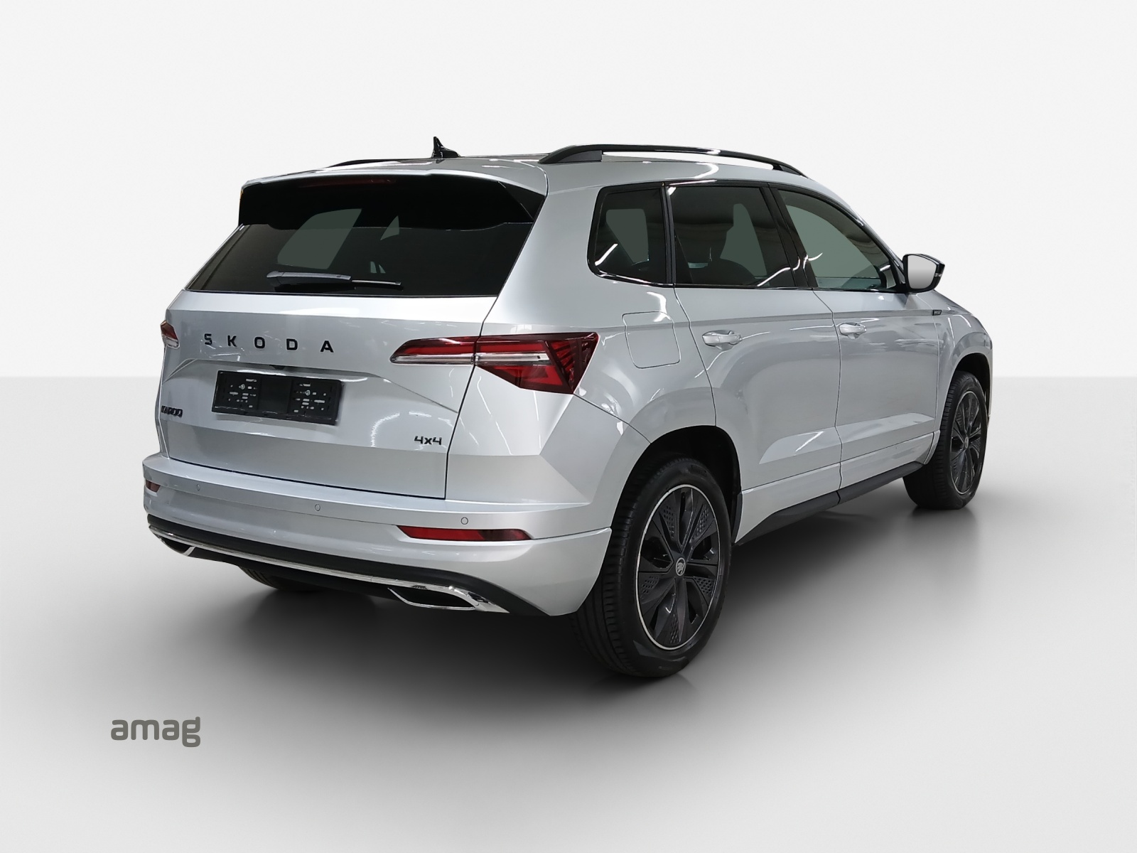 SKODA Karoq 2.0 TSI SportLine 4x4 DSG-image-4