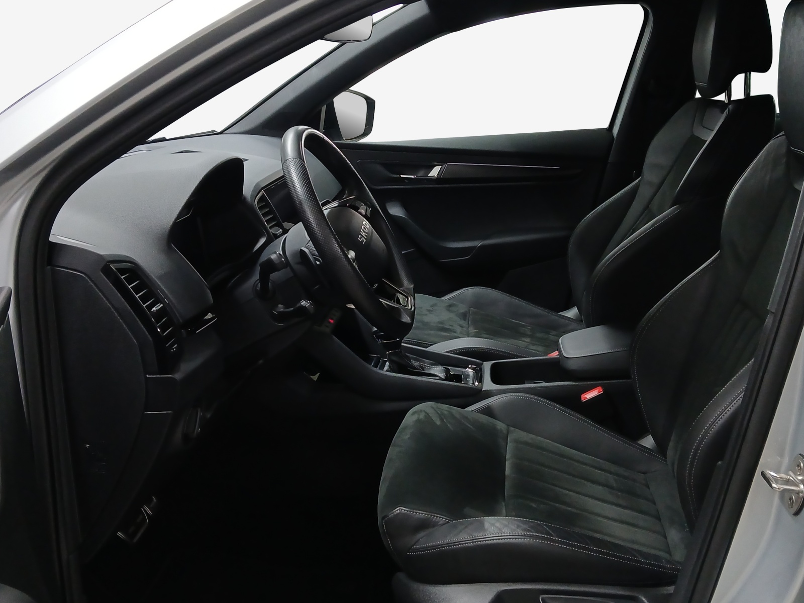 SKODA Karoq 2.0 TSI SportLine 4x4 DSG-image-7