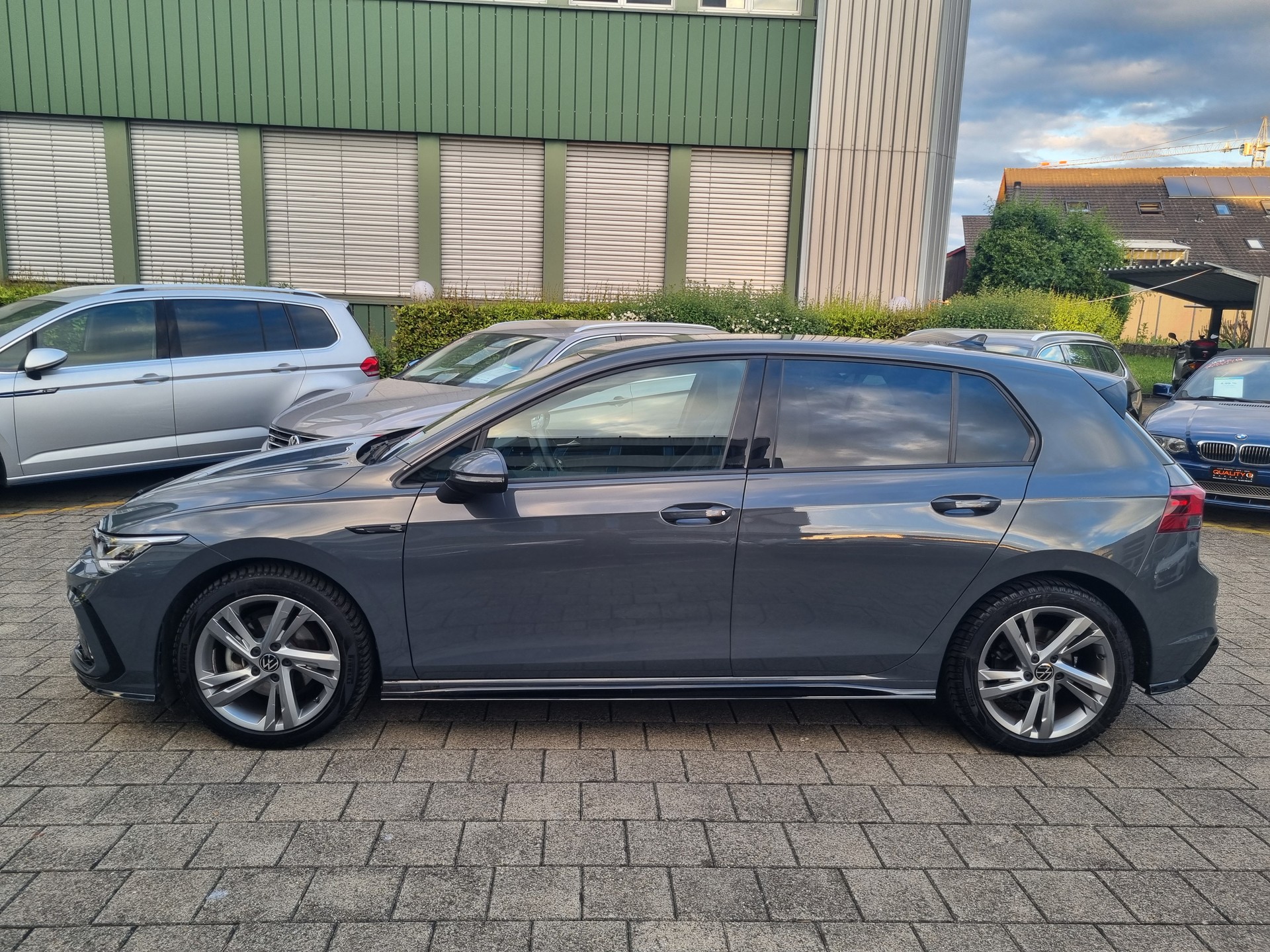 VW Golf VIII 1.5 e TSI 2 x R-Line DSG-image-3