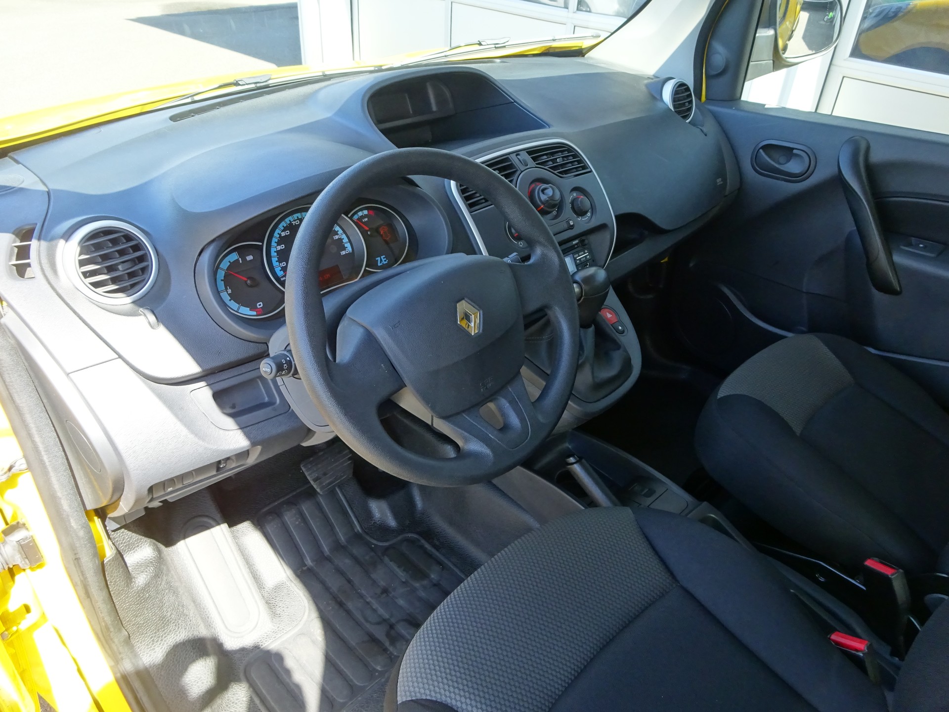 RENAULT Kangoo Maxi Z.E. 33 R60 Access 2 Plätze-image-7