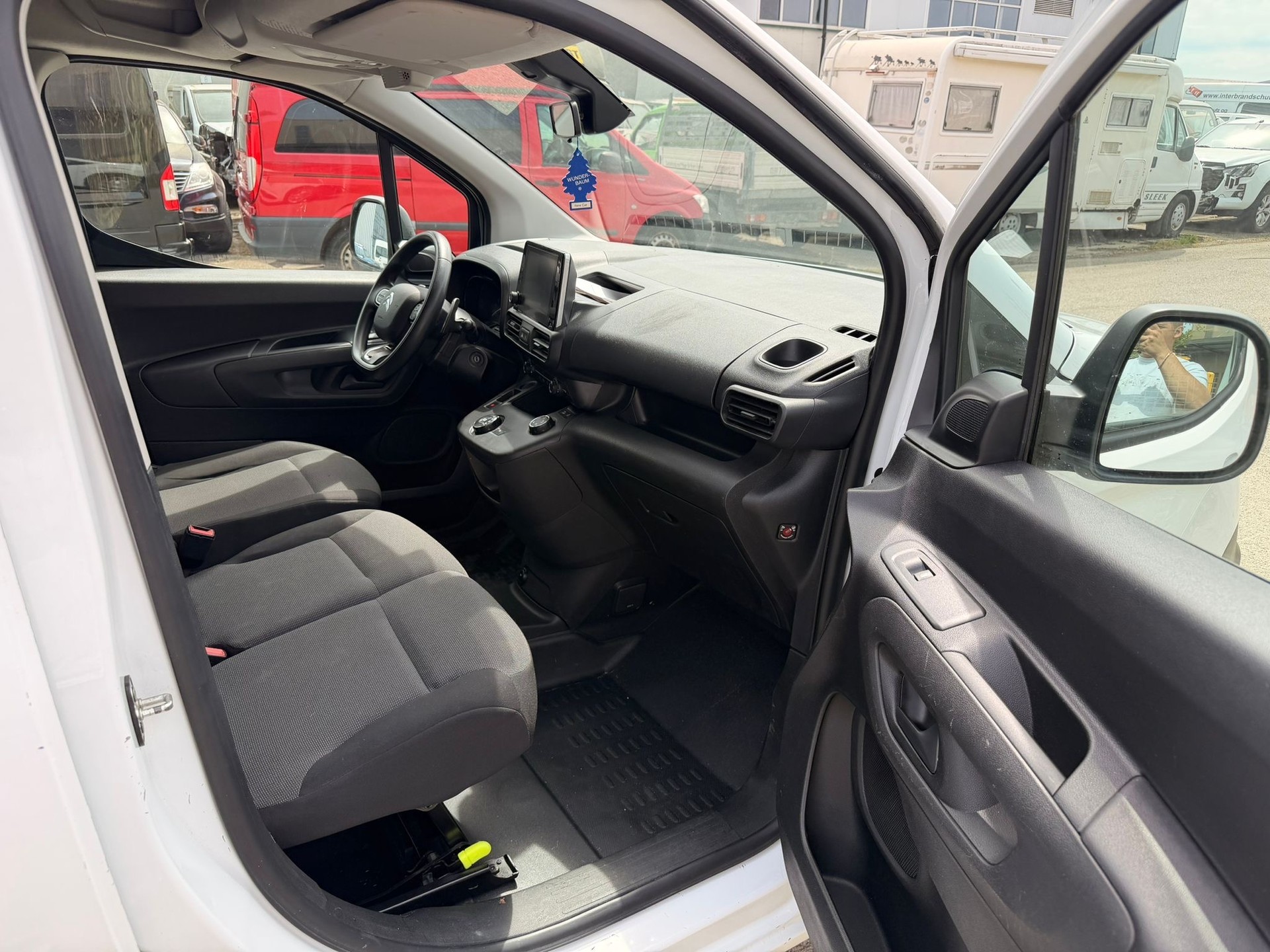 CITROEN Berlingo Van 1.5 Blue HDi 130 s/s Worker EAT8 1000kg-image-12