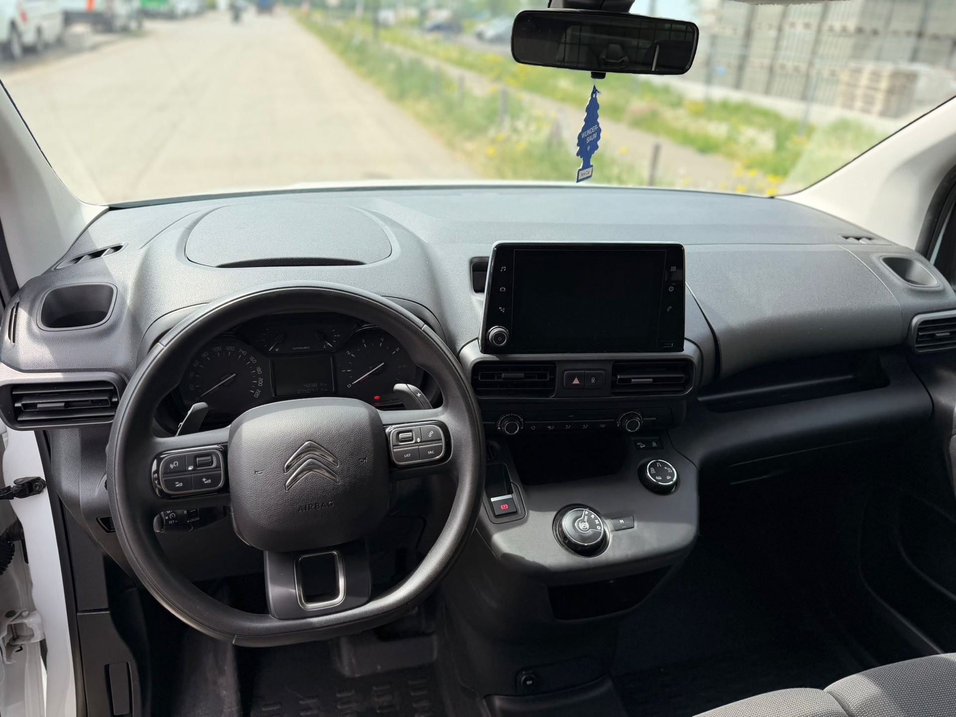 CITROEN Berlingo Van 1.5 Blue HDi 130 s/s Worker EAT8 1000kg-image-13