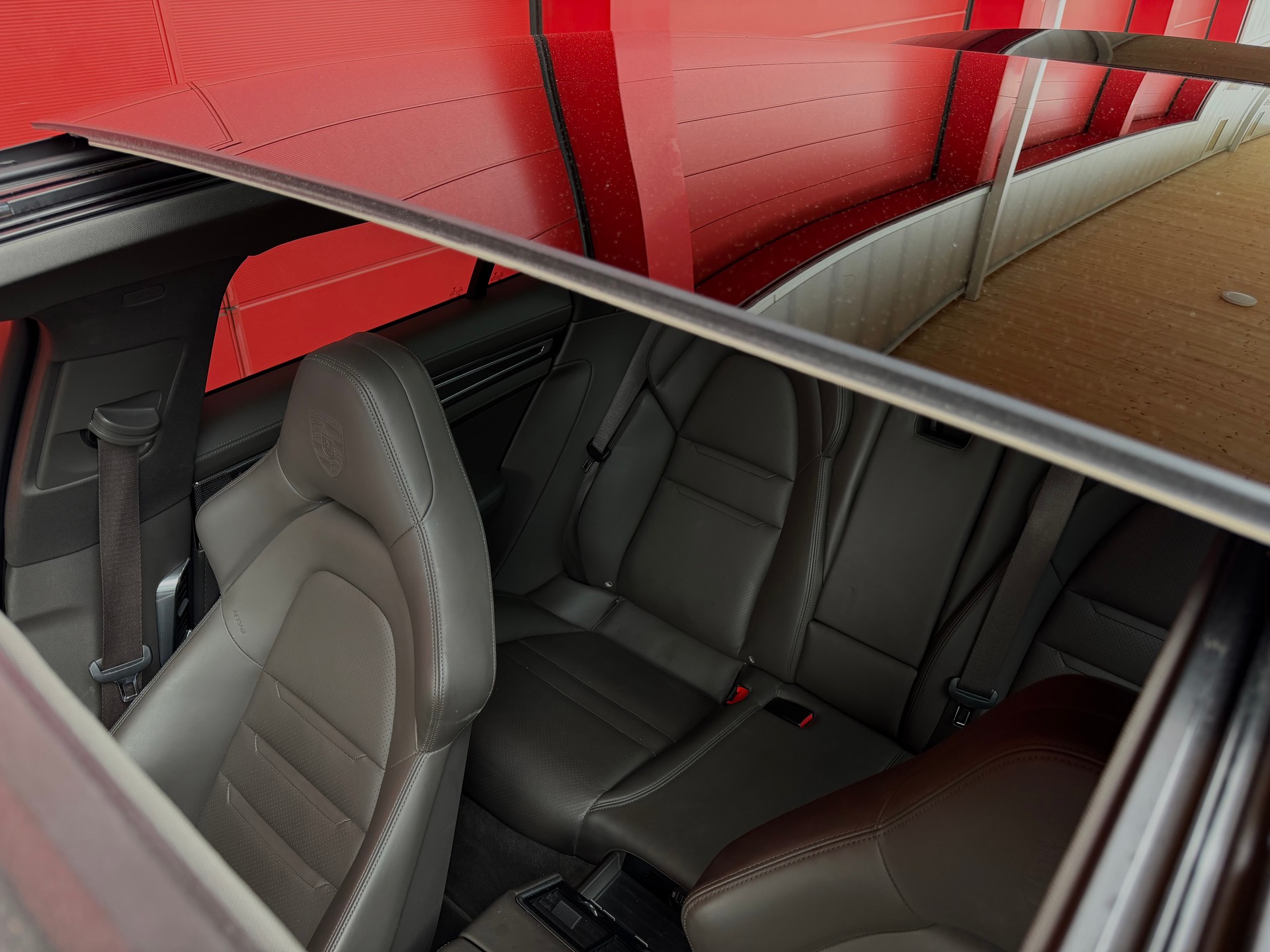 PORSCHE Panamera 4 E-Hybrid Sport Turismo PDK *CH-Fahrzeug*-image-6