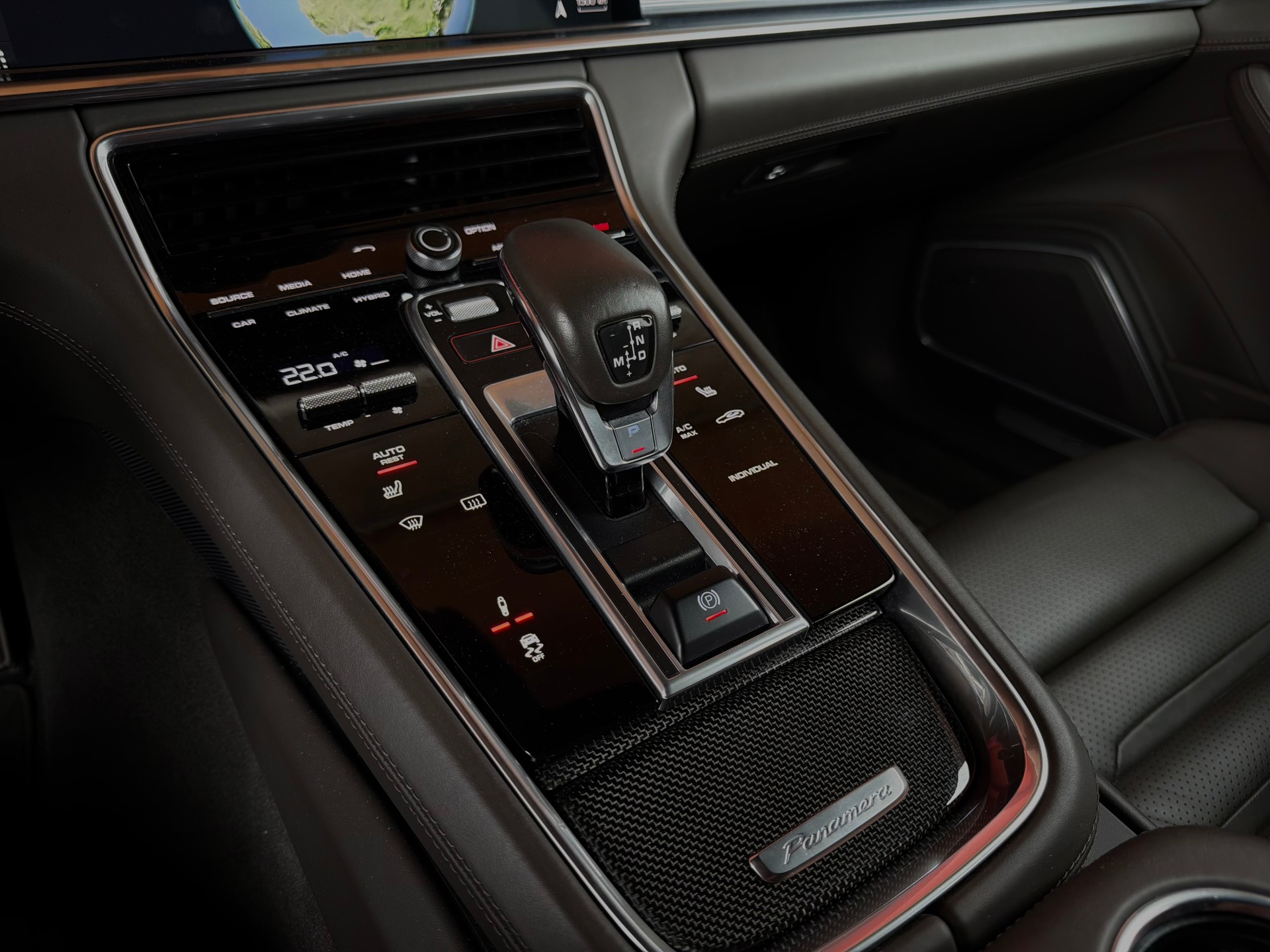PORSCHE Panamera 4 E-Hybrid Sport Turismo PDK *CH-Fahrzeug*-image-11