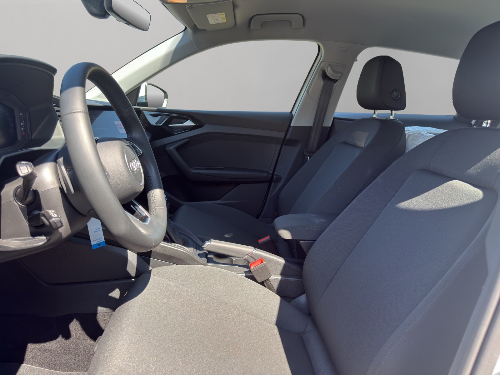 AUDI A1 Sportback 30 TFSI Attraction S-tronic-image-8