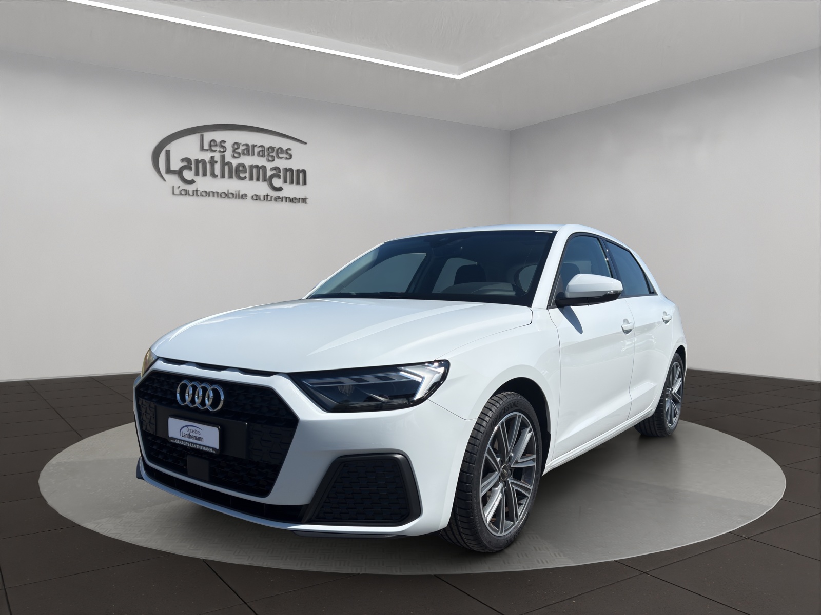 AUDI A1 Sportback 30 TFSI Attraction S-tronic-image-0
