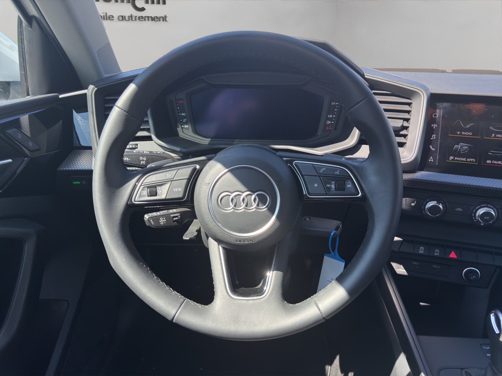 AUDI A1 Sportback 30 TFSI Attraction S-tronic-image-10