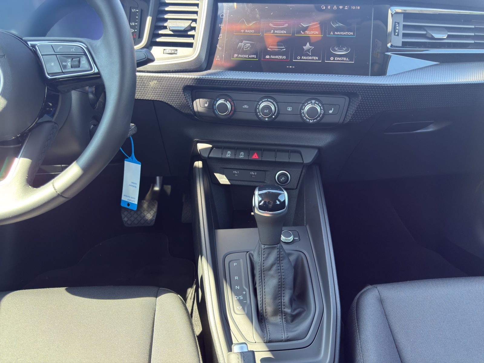 AUDI A1 Sportback 30 TFSI Attraction S-tronic-image-11