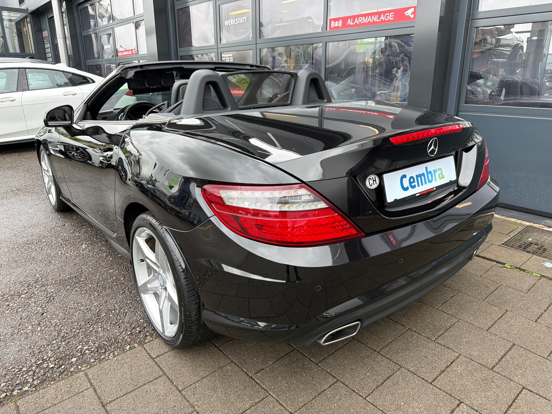 MERCEDES-BENZ SLK 250 7G-Tronic-showroom-element-3