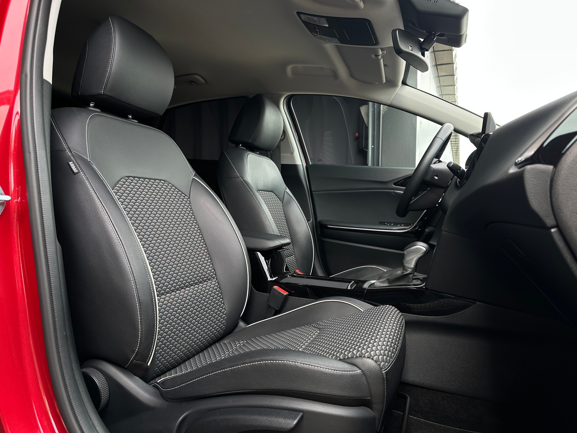 KIA XCeed 1.5 T-GDi DCT-image-10