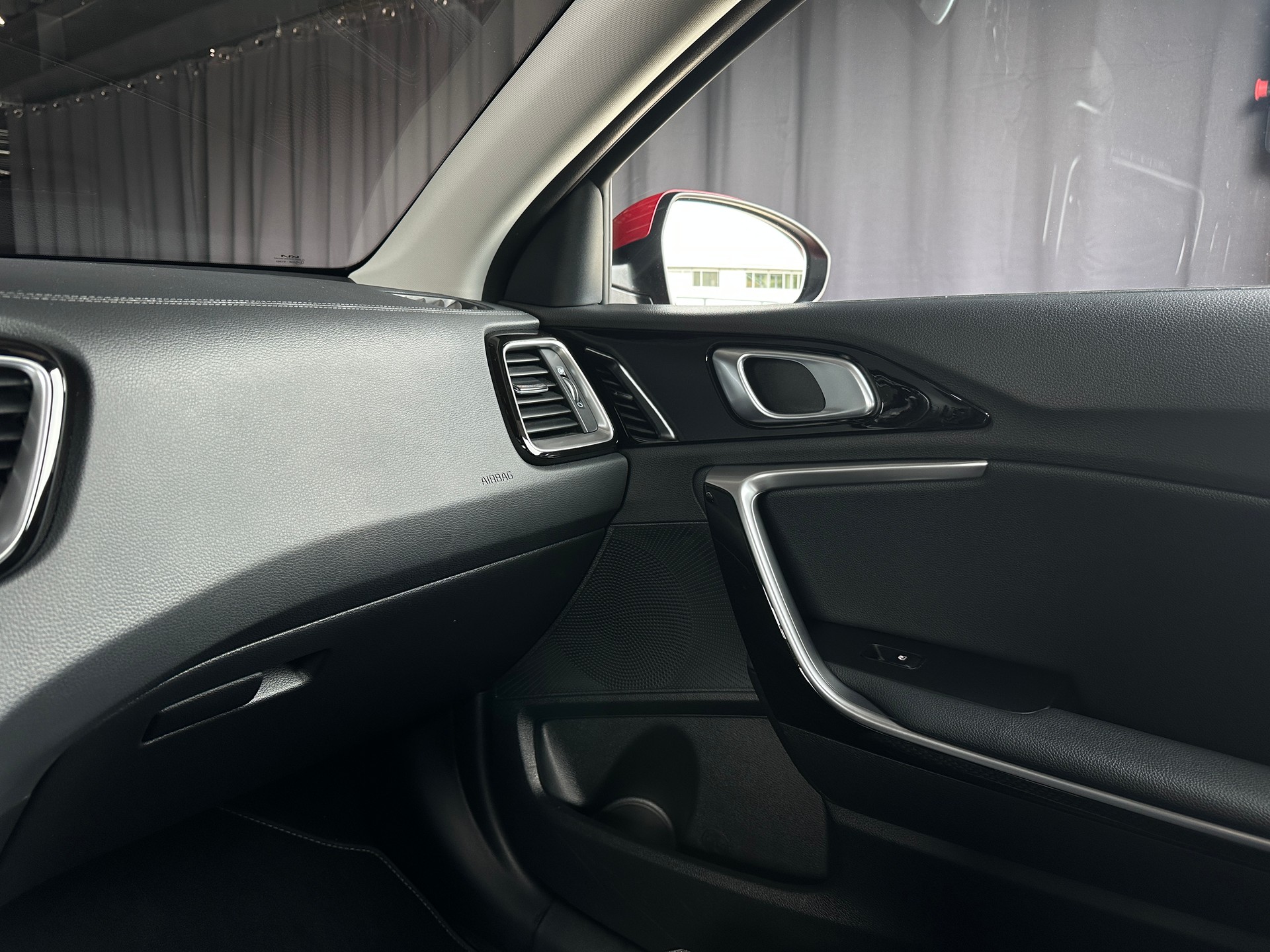 KIA XCeed 1.5 T-GDi DCT-image-21