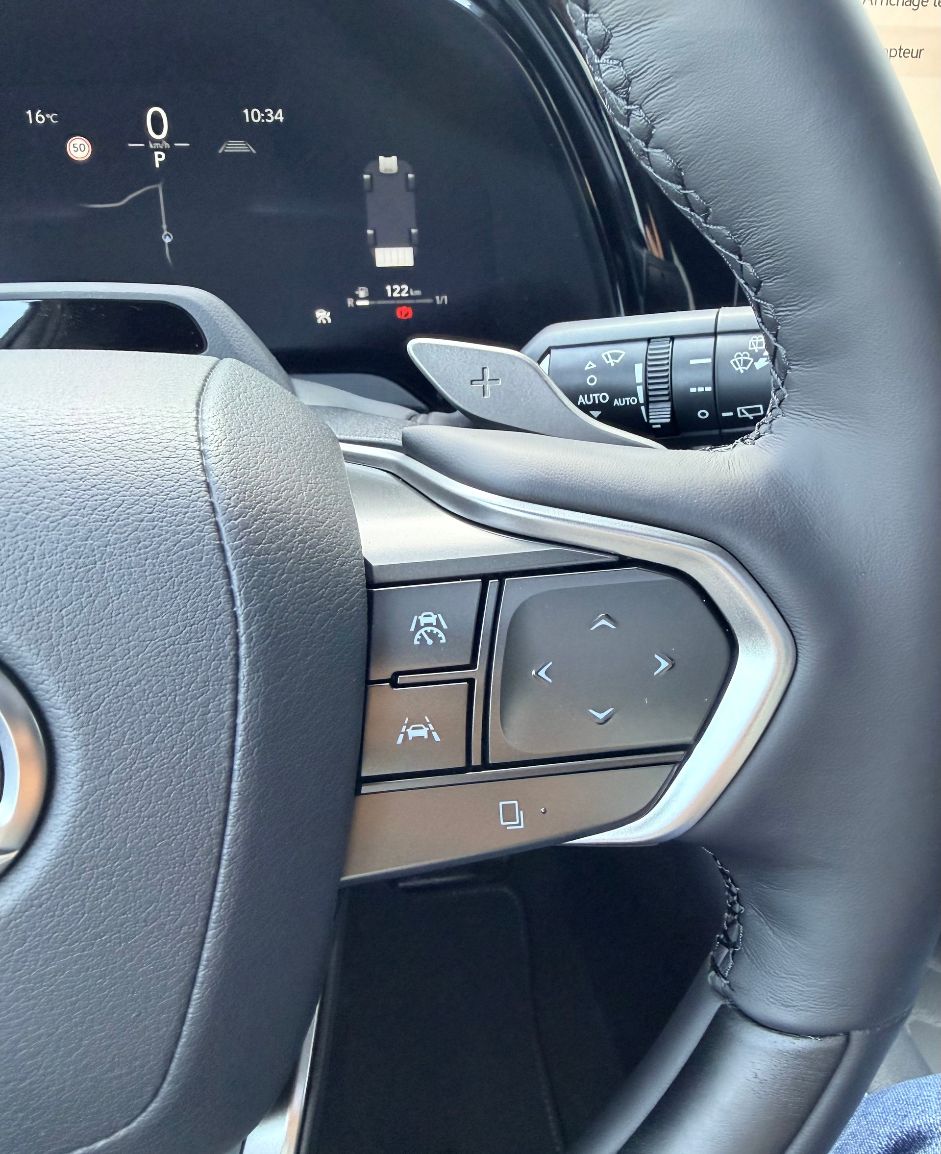 LEXUS RX 450h+ Ecxellence AWD CVT-image-24