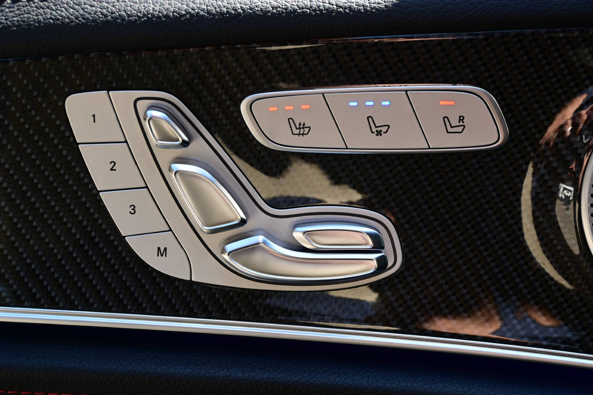MERCEDES-BENZ E 53 AMG 4matic+ Kombi *Carbon*Burmester*Fahrassistenz Plus*-image-13