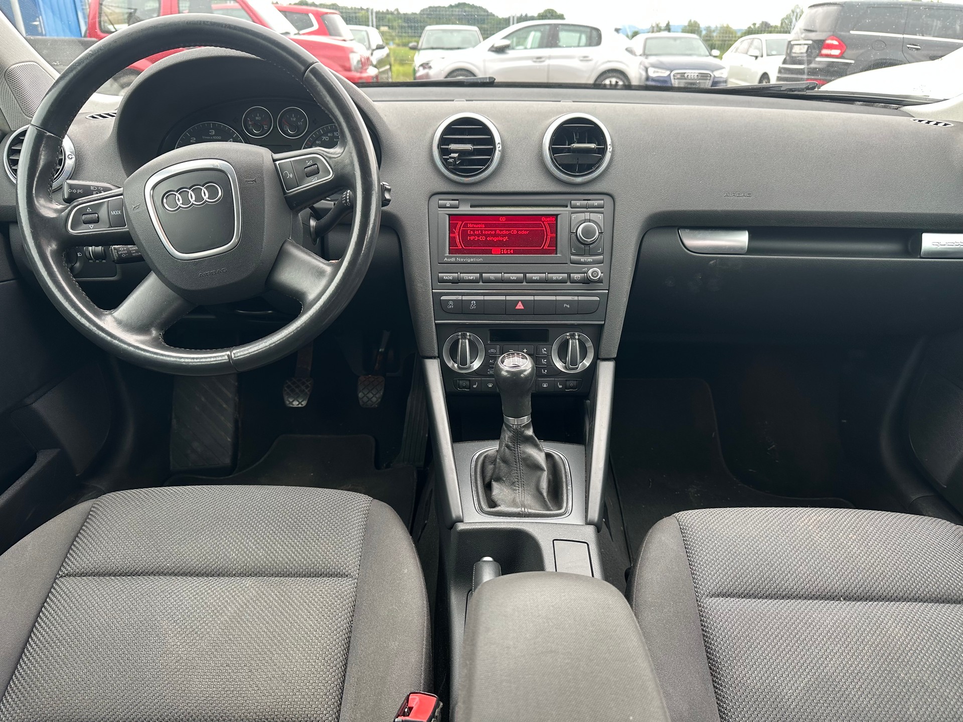 AUDI A3 Sportback 2.0 TDI Attraction quattro-image-11